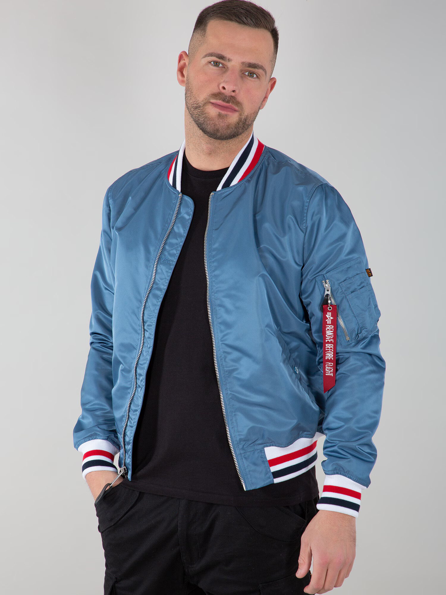 ALPHA INDUSTRIES Prehodna jakna nebeško modra - Pepit.si