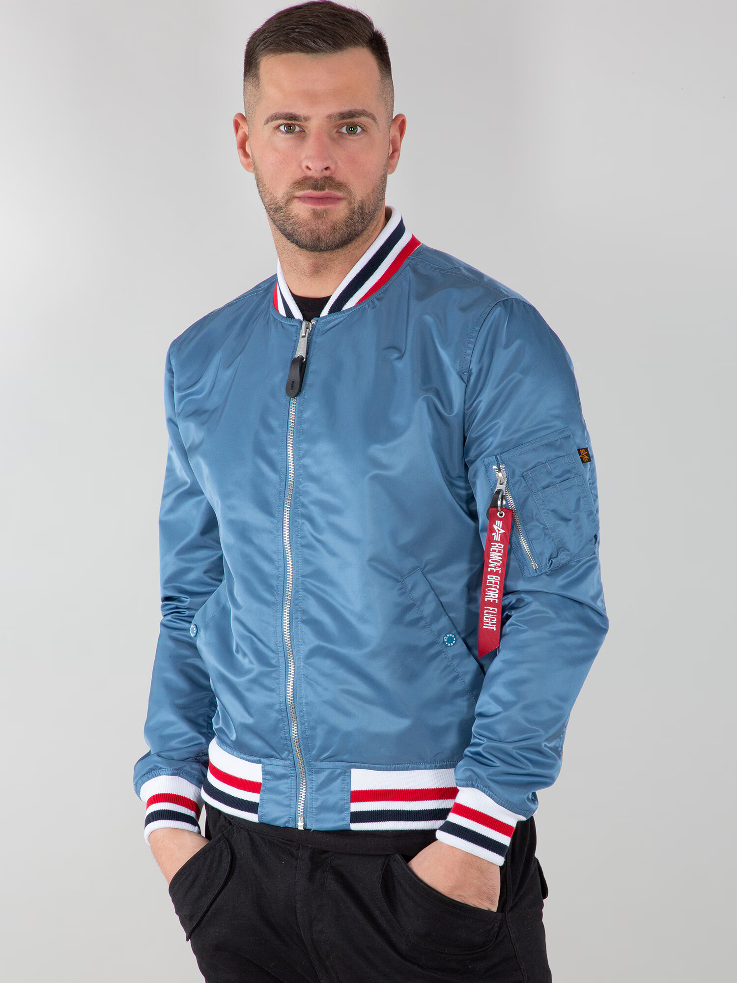 ALPHA INDUSTRIES Prehodna jakna nebeško modra - Pepit.si