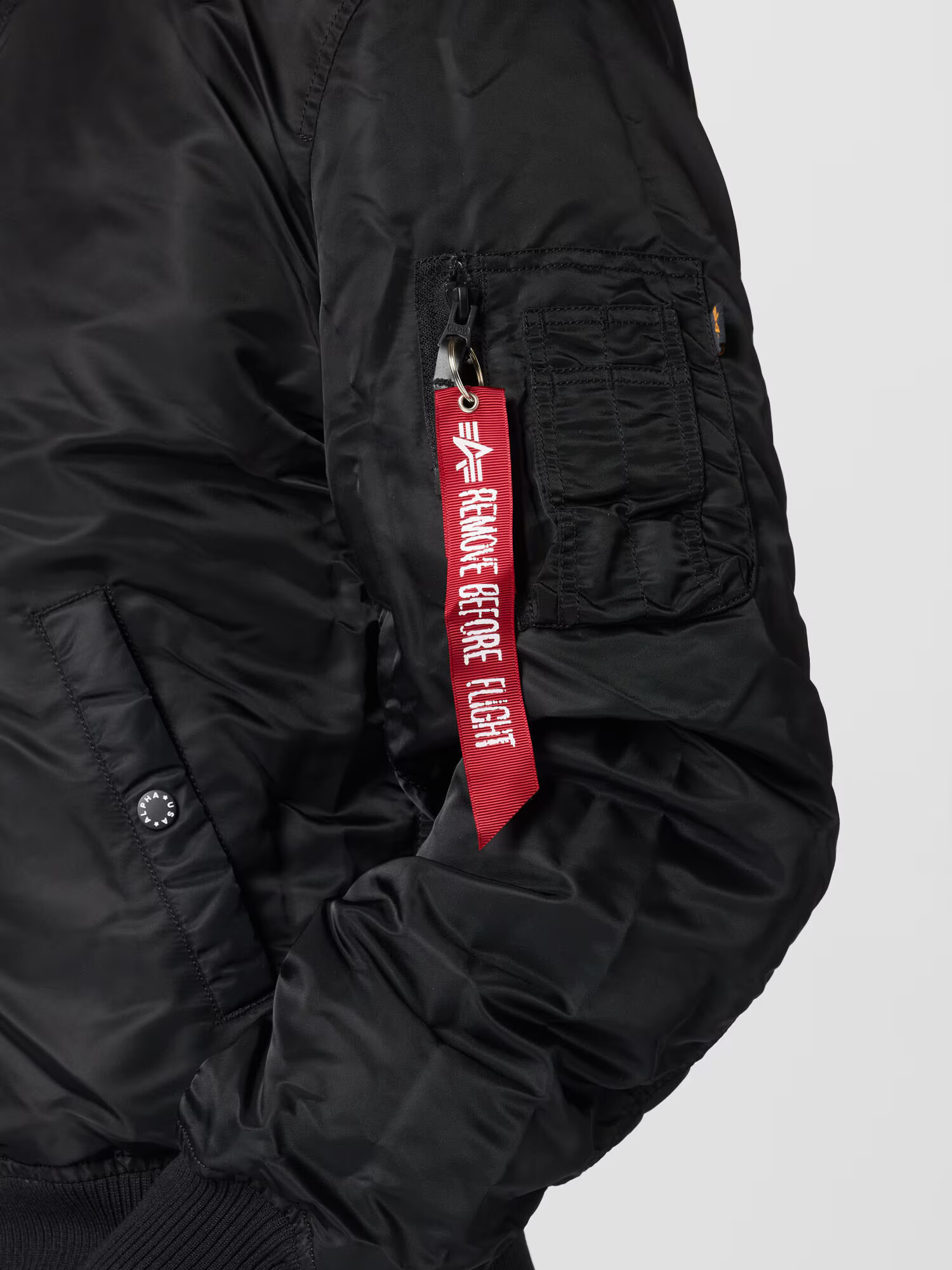 ALPHA INDUSTRIES Zimska jakna črna / bela - Pepit.si