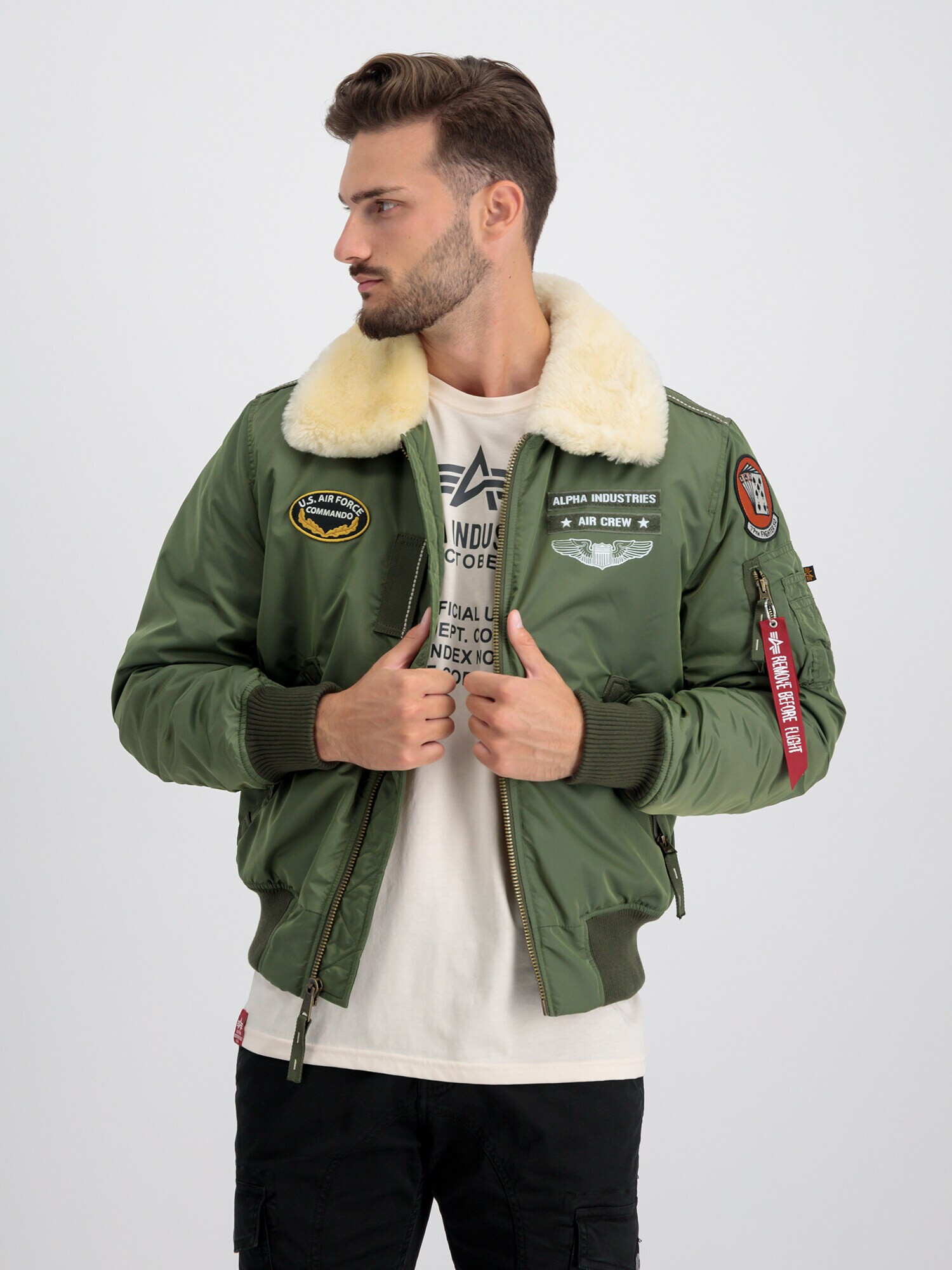 ALPHA INDUSTRIES Zimska jakna 'Injector III Air Force' kaki / mešane barve - Pepit.si