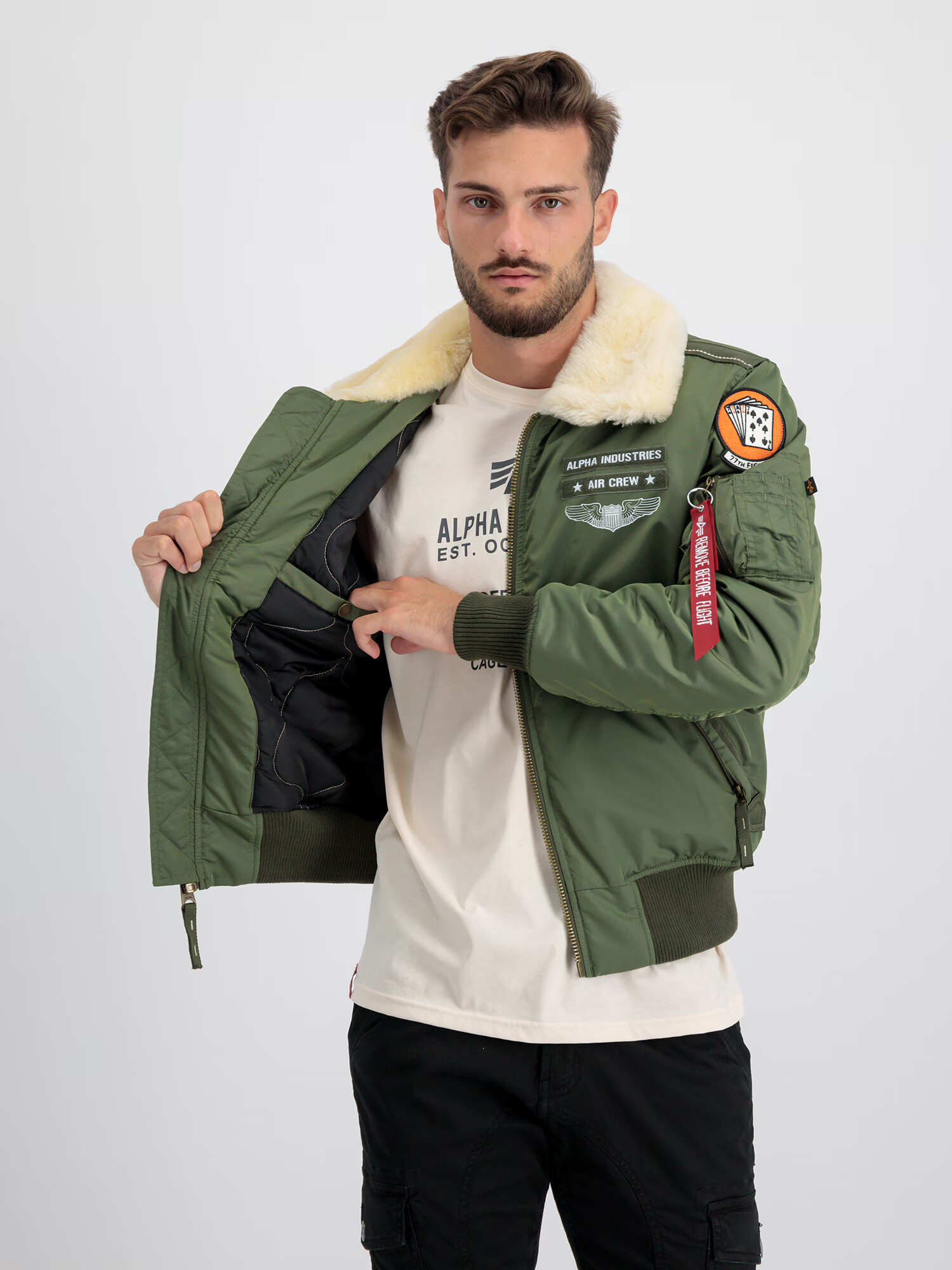 ALPHA INDUSTRIES Zimska jakna 'Injector III Air Force' kaki / mešane barve - Pepit.si