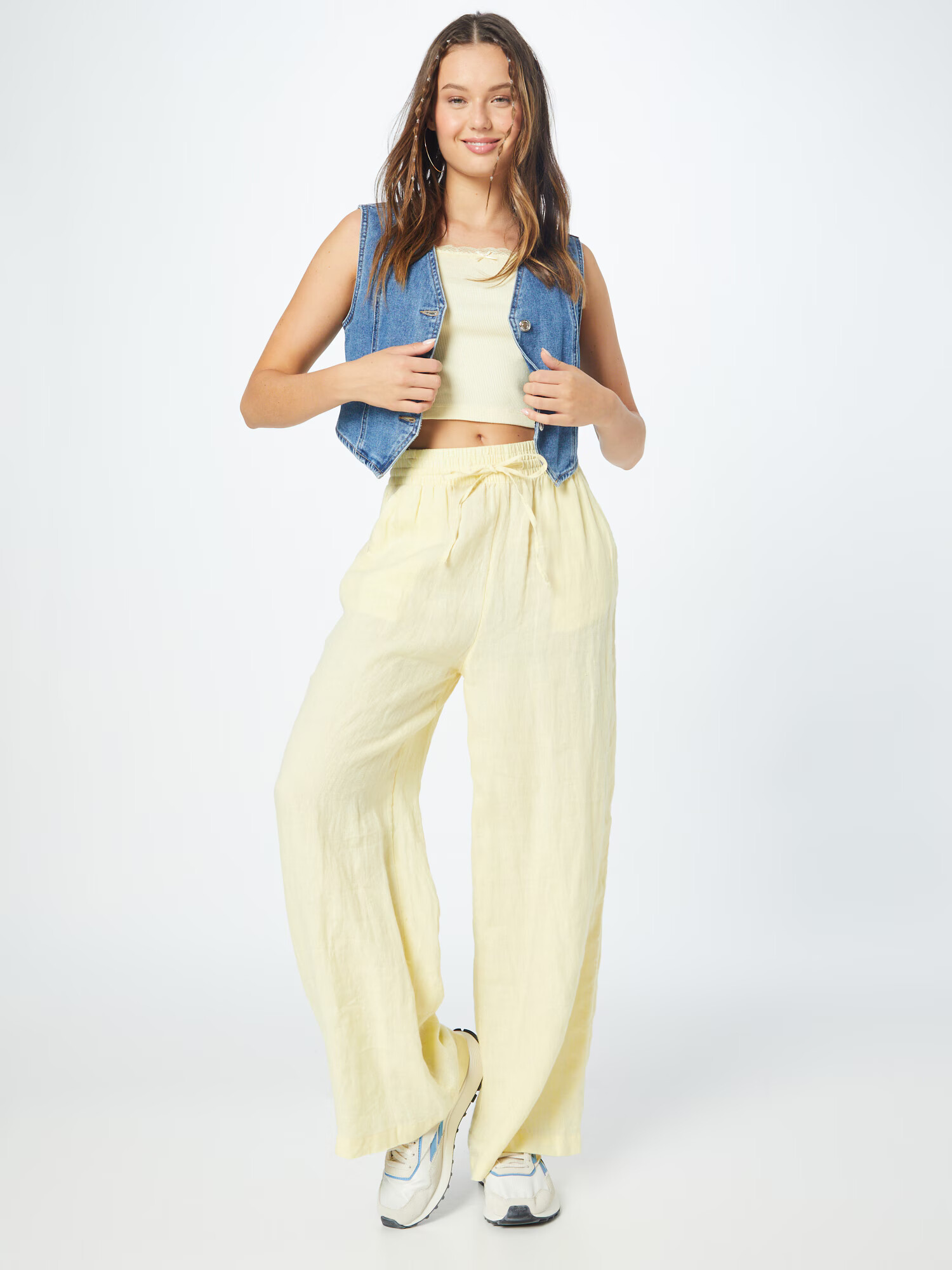 BDG Urban Outfitters Top pastelno rumena - Pepit.si