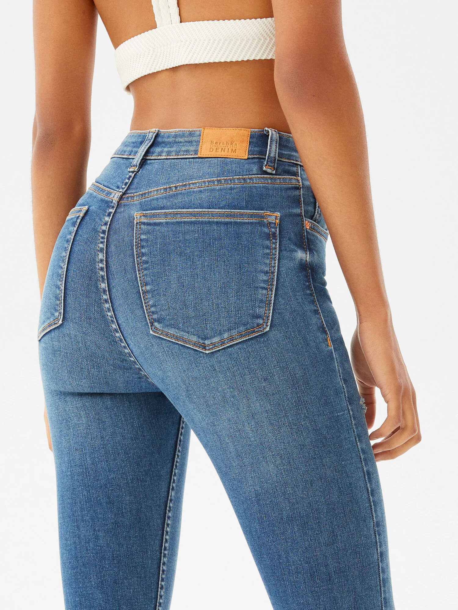 Bershka Kavbojke moder denim - Pepit.si