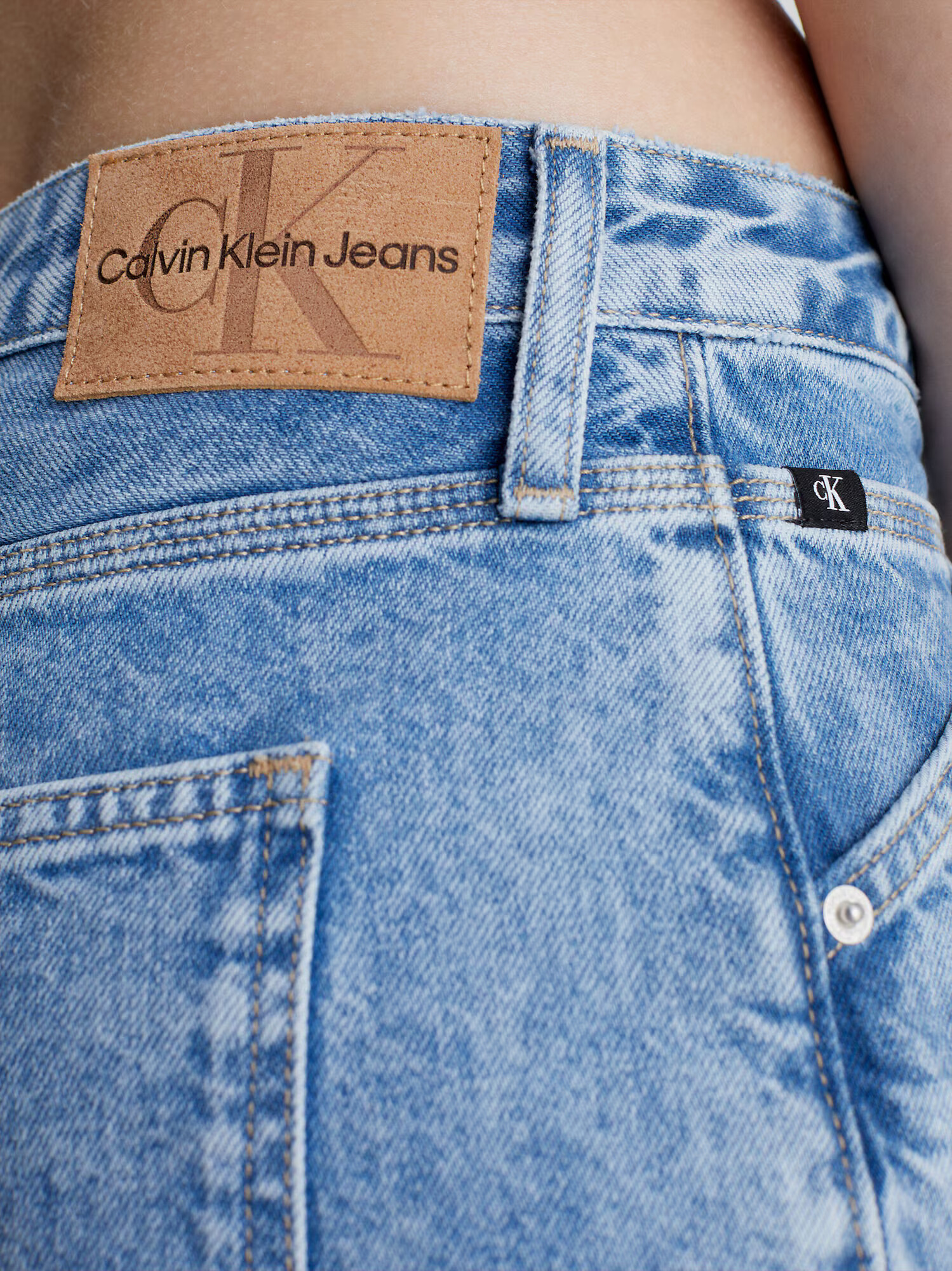 Calvin Klein Jeans Kavbojke moder denim - Pepit.si