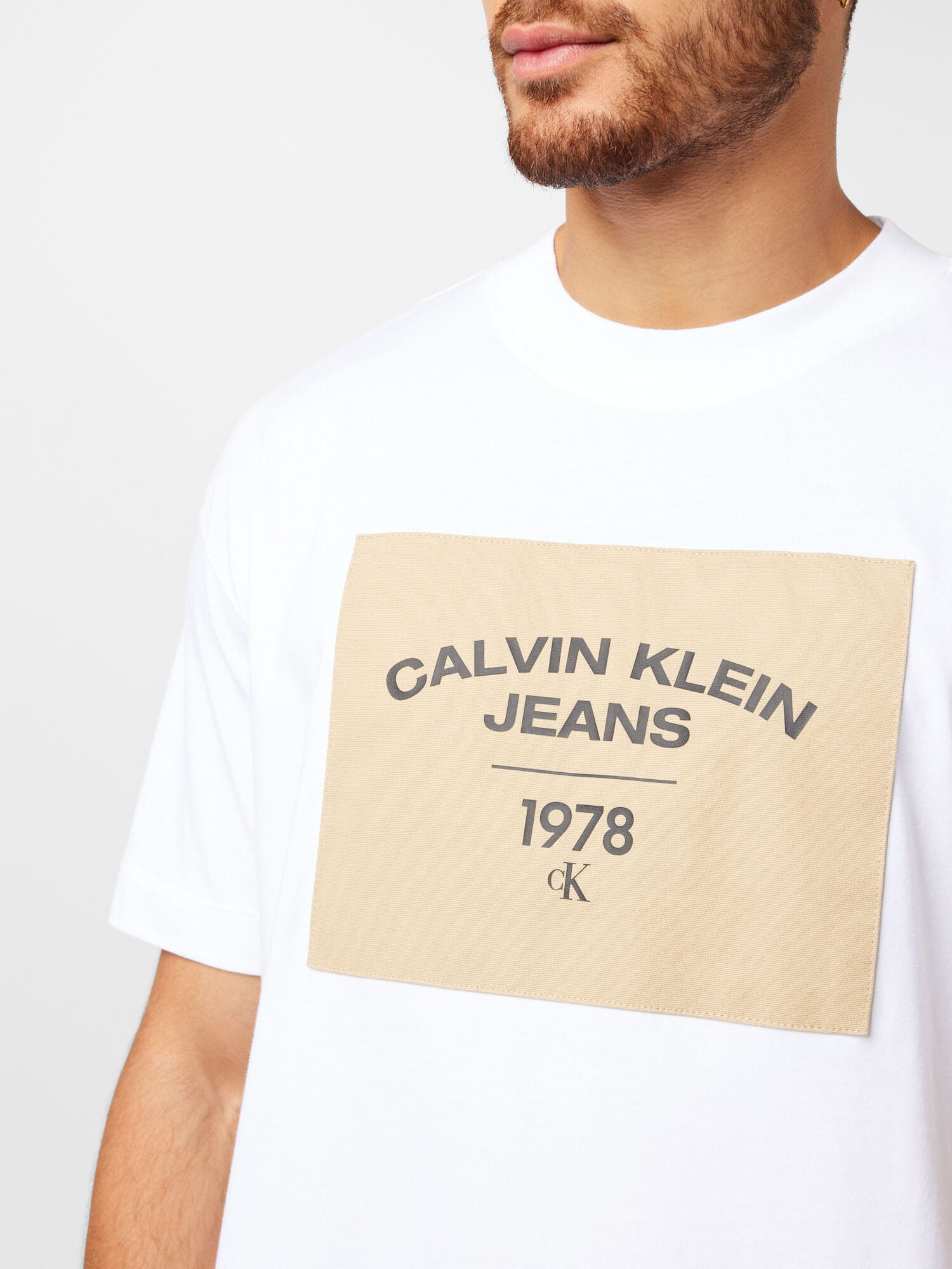 Calvin Klein Jeans Majica bež / črna / bela - Pepit.si