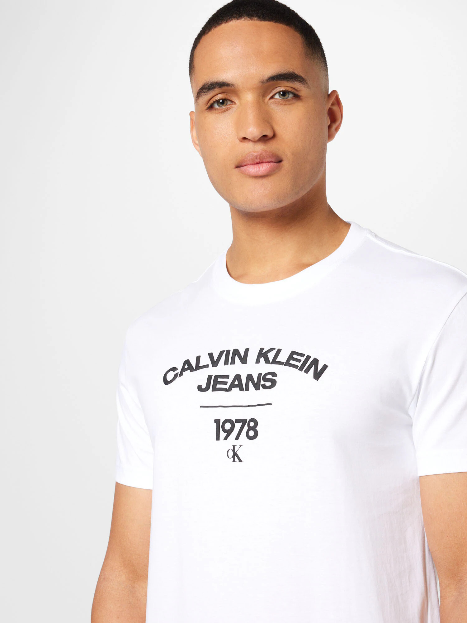 Calvin Klein Jeans Majica črna / bela - Pepit.si