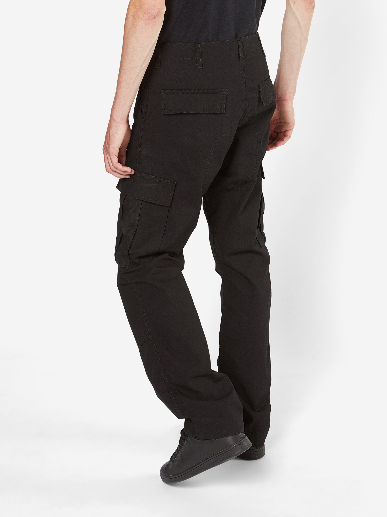 Carhartt WIP Kargo hlače 'Regular Cargo Pant' črna - Pepit.si