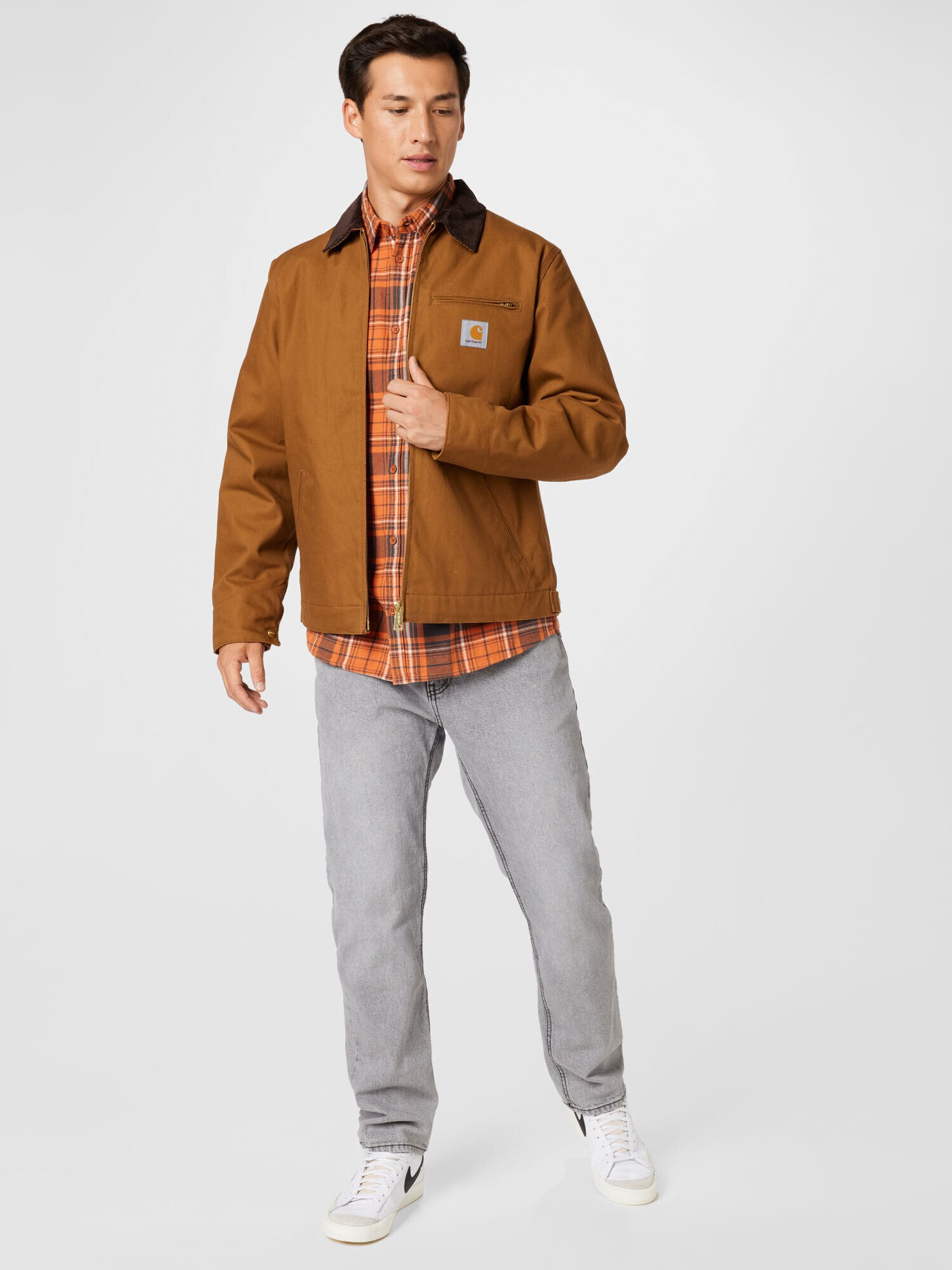 Carhartt WIP Prehodna jakna 'Detroit' rjava - Pepit.si