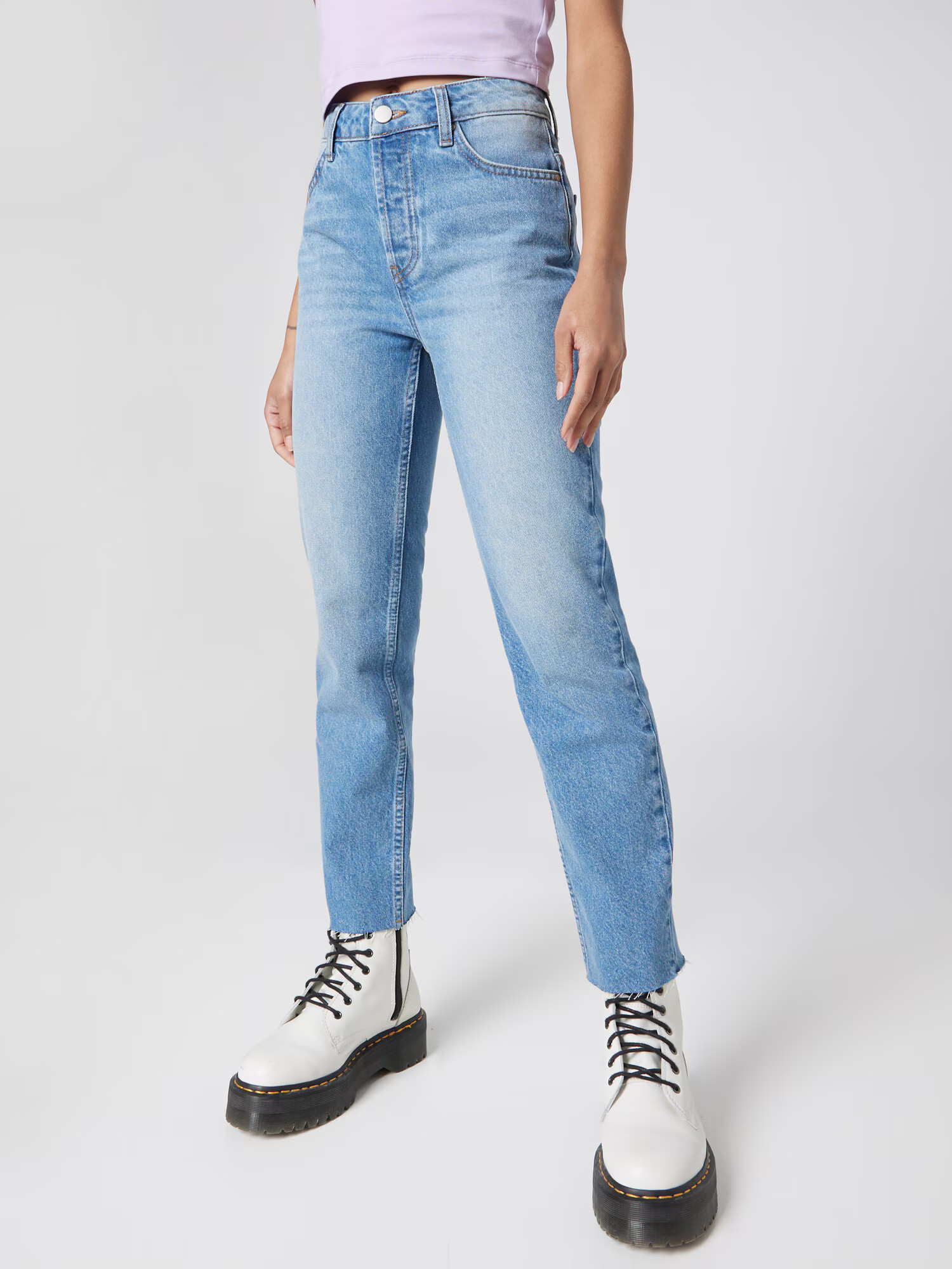 Daahls by Emma Roberts exclusively for ABOUT YOU Kavbojke 'Lotta' moder denim - Pepit.si