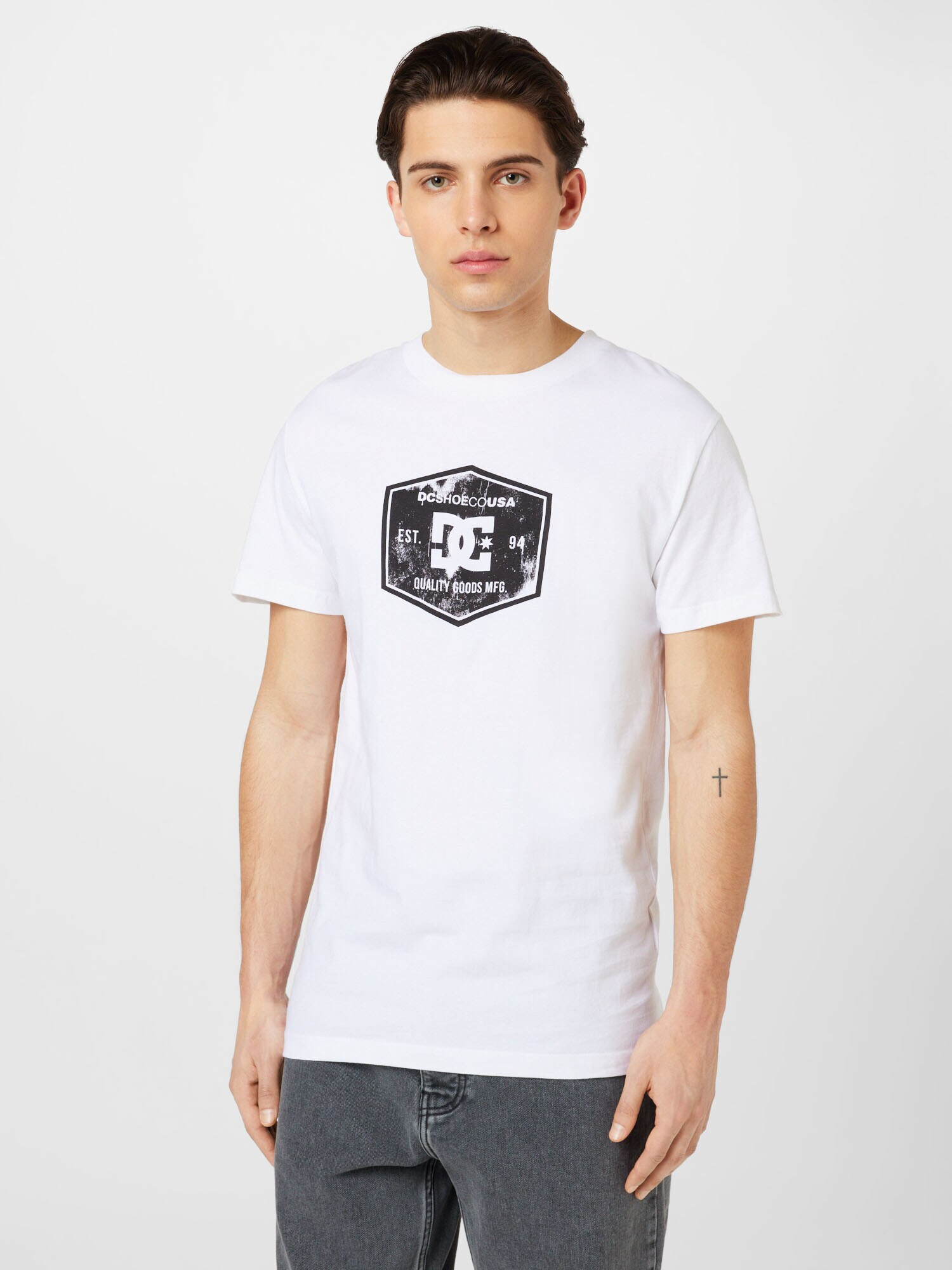 DC Shoes Majica črna / bela - Pepit.si