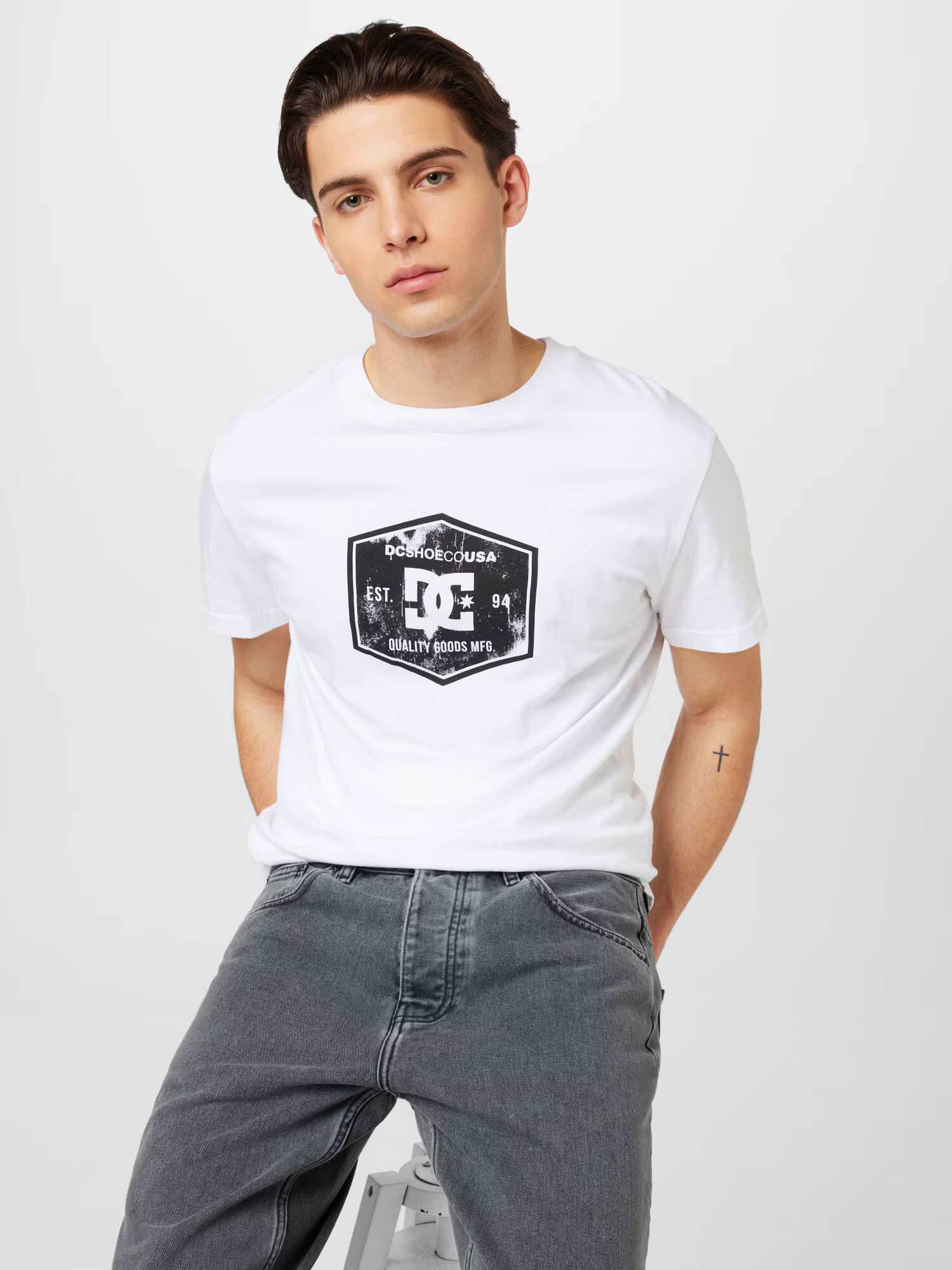 DC Shoes Majica črna / bela - Pepit.si