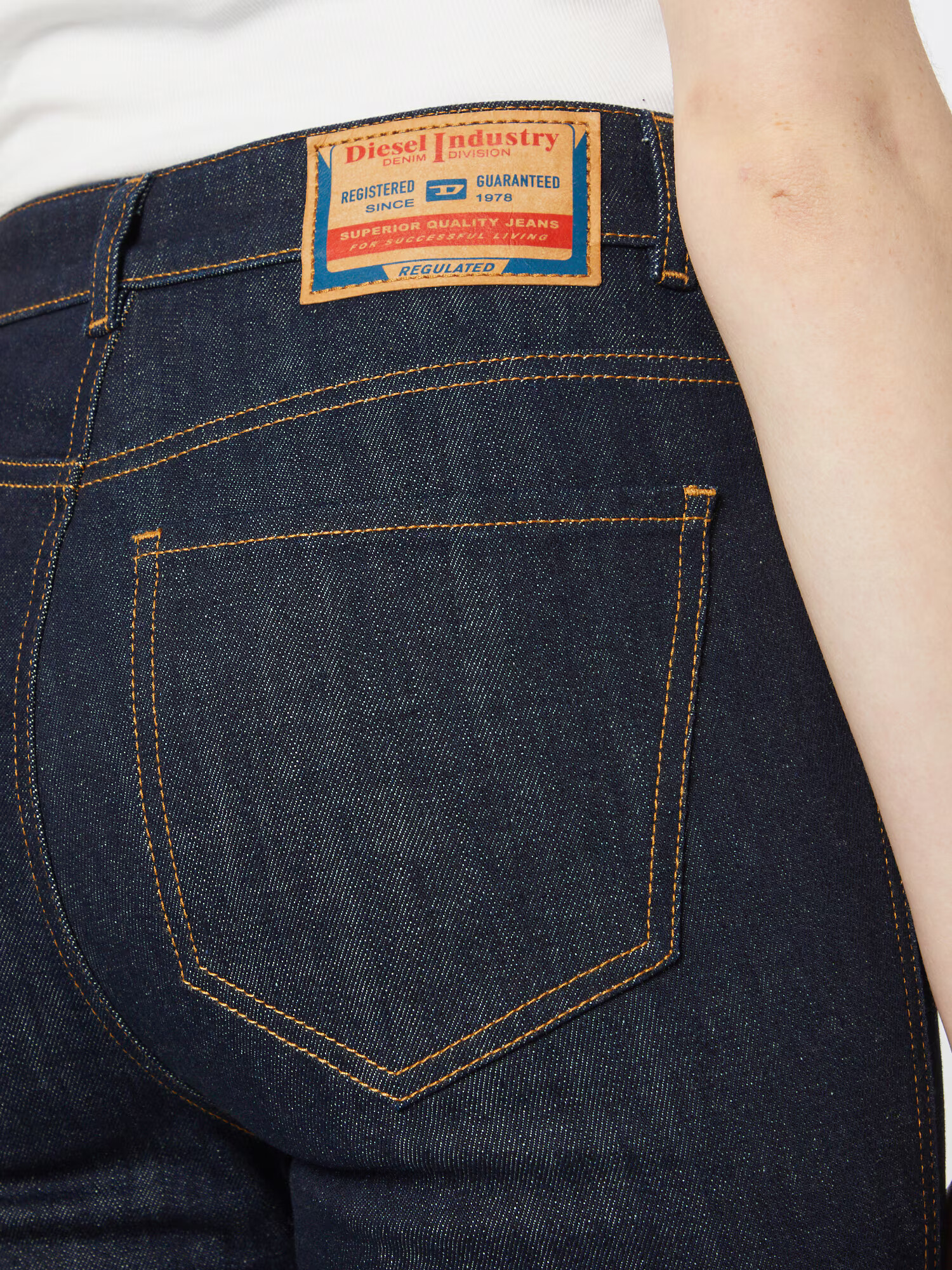 DIESEL Kavbojke '1994' moder denim - Pepit.si