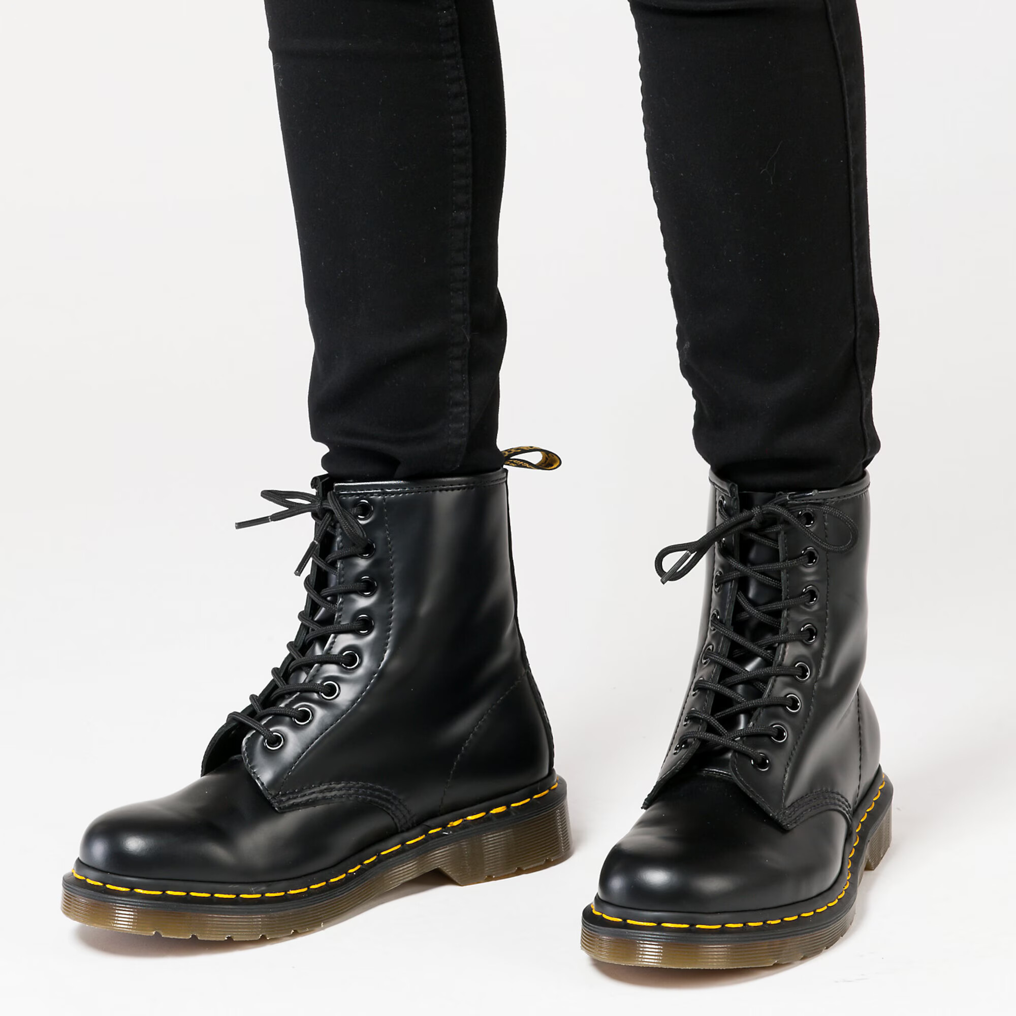 Dr. Martens Gležnarji z vezalkami črna - Pepit.si