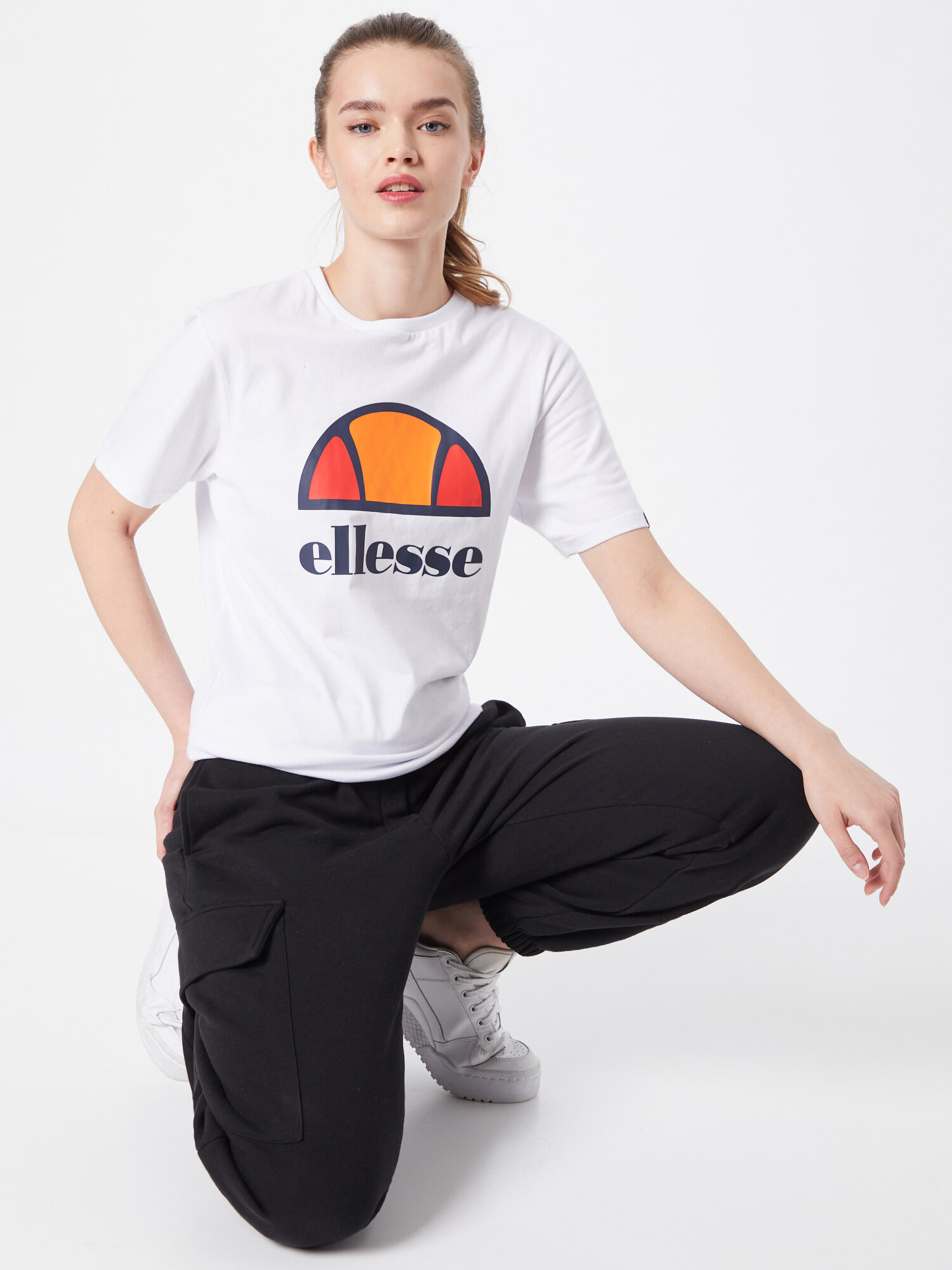 ELLESSE Funkcionalna majica 'Arieth' off-bela / temno modra / oranžno rdeča / zlato-rumena - Pepit.si