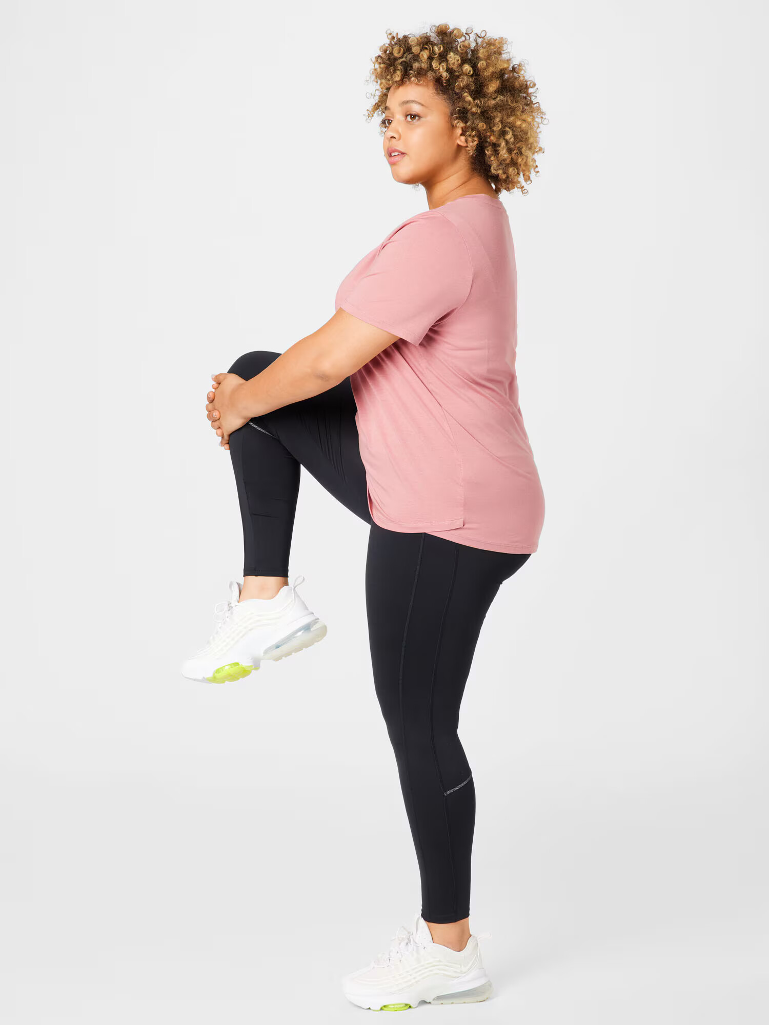 Esprit Sport Curvy Funkcionalna majica rosé - Pepit.si