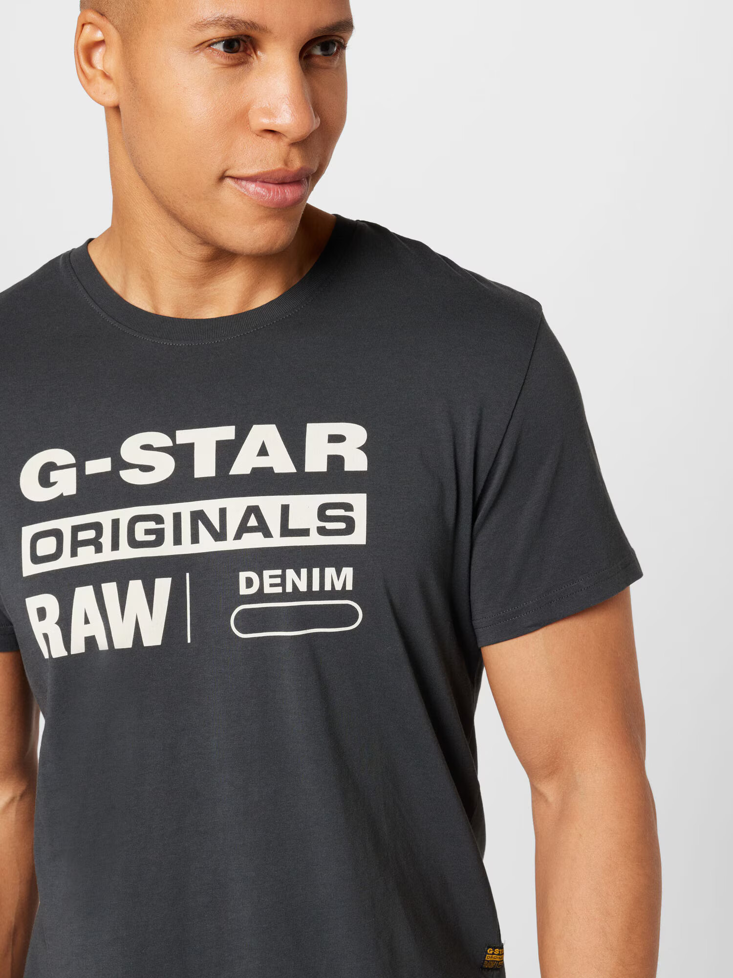 G-Star RAW Majica temno siva / bela - Pepit.si