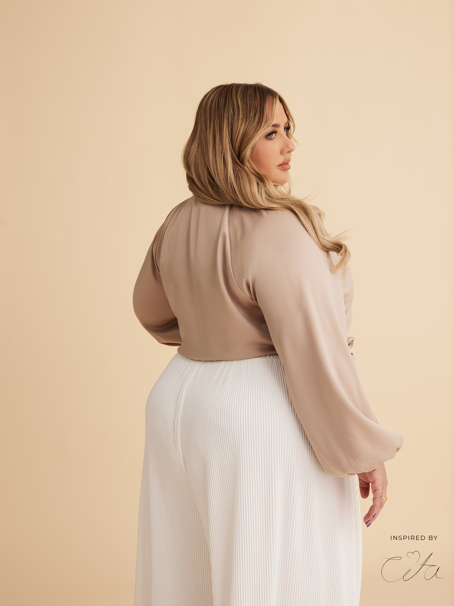 Guido Maria Kretschmer Curvy Collection Bluza 'Giulia' šampanjec / zlata - Pepit.si