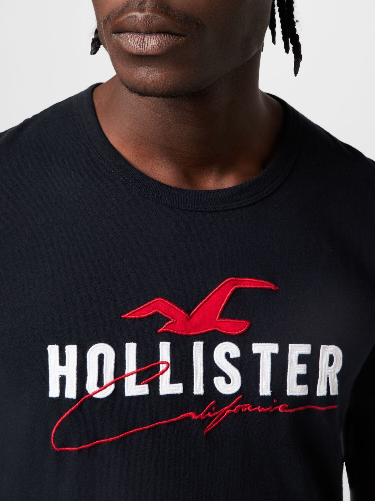 HOLLISTER Majica ognjeno rdeča / črna / bela - Pepit.si