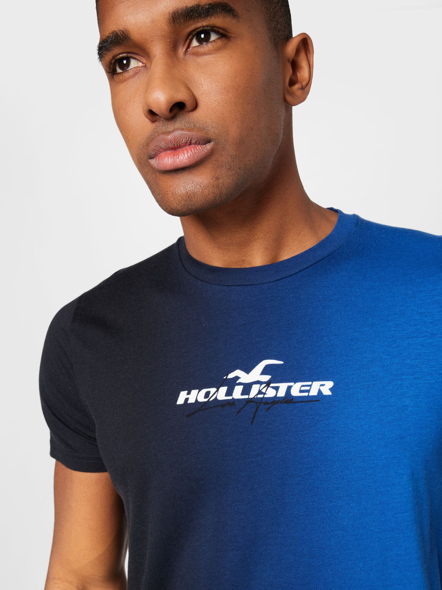 HOLLISTER Majica modra / nočno modra / bela - Pepit.si