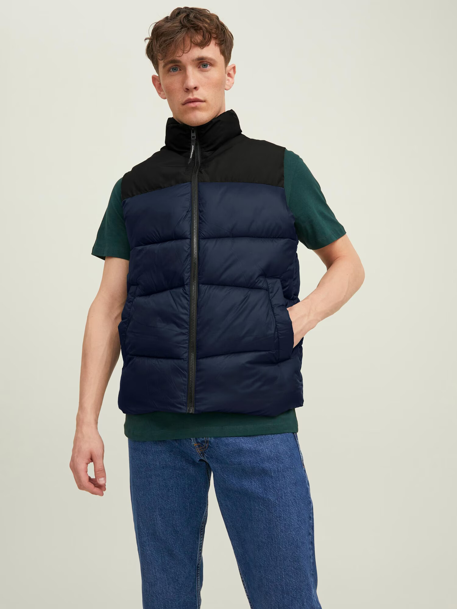 JACK & JONES Brezrokavnik 'Chili' mornarska / črna - Pepit.si