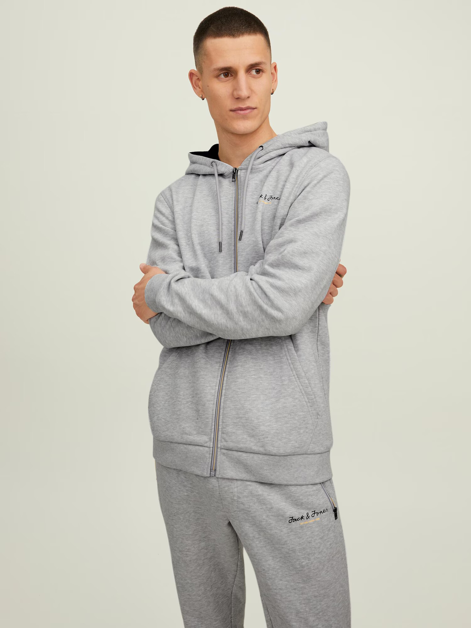 JACK & JONES Jopa na zadrgo 'Berg' pegasto siva / črna - Pepit.si