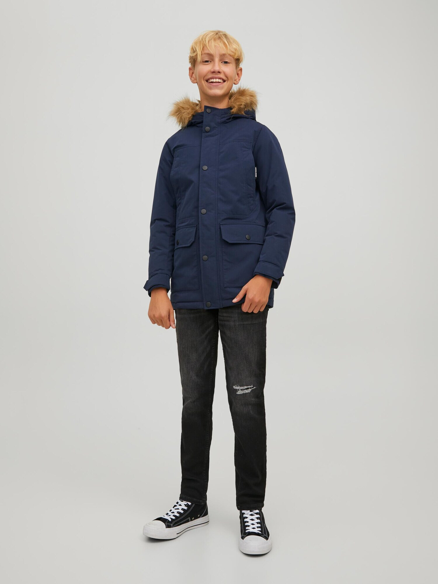 Jack & Jones Junior Zimska jakna 'Winner' pesek / temno modra - Pepit.si