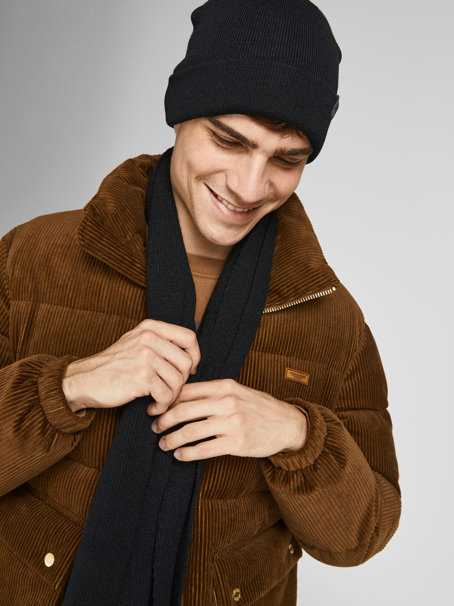 JACK & JONES Kape 'JOLLY' črna - Pepit.si