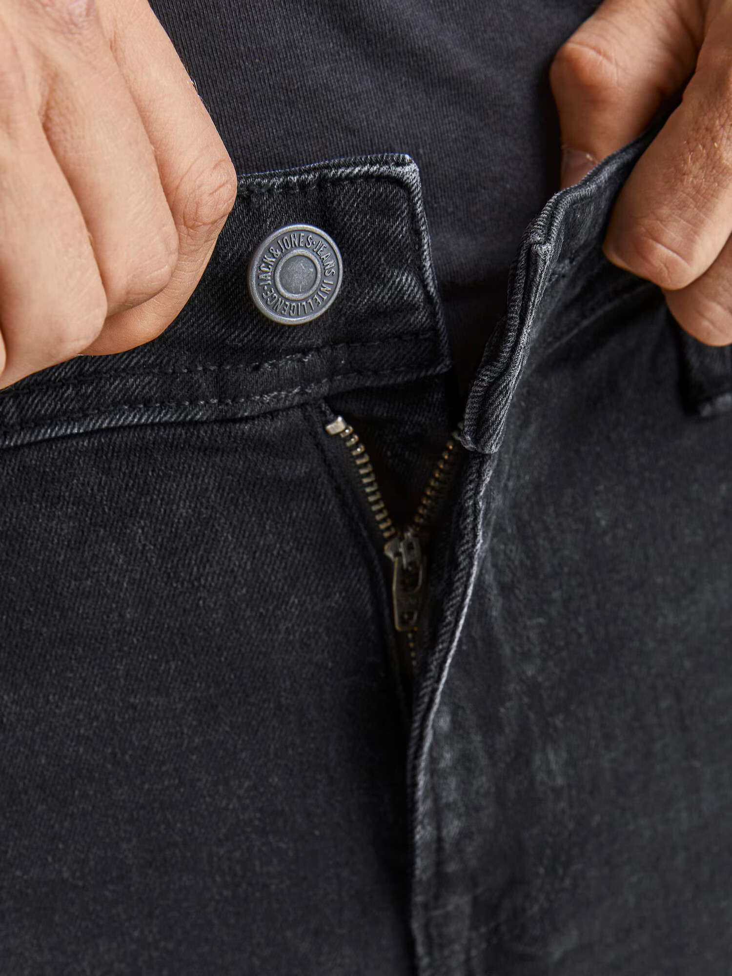 JACK & JONES Kavbojke 'Pete' črn denim - Pepit.si