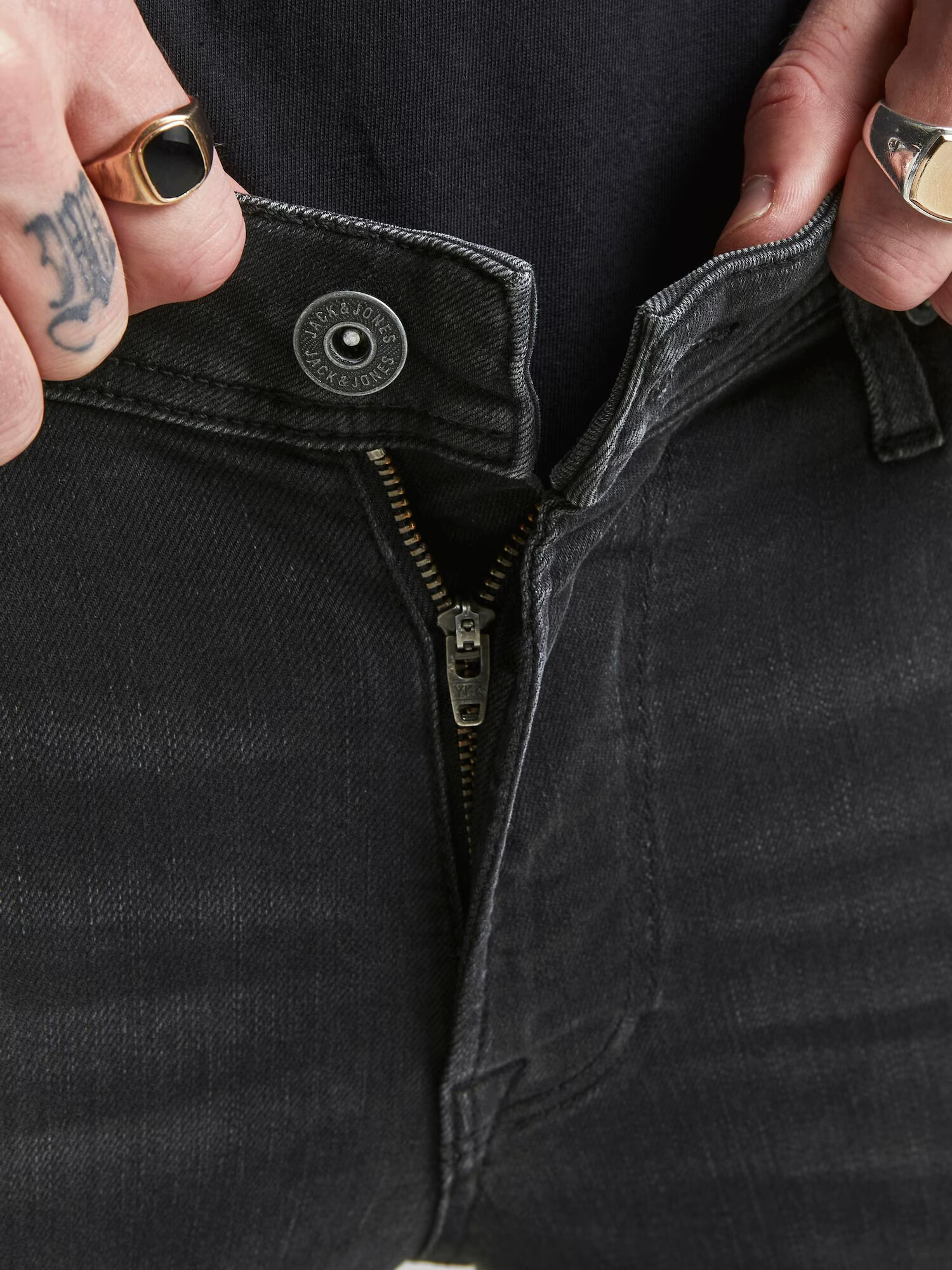 JACK & JONES Kavbojke 'Tom' črn denim - Pepit.si