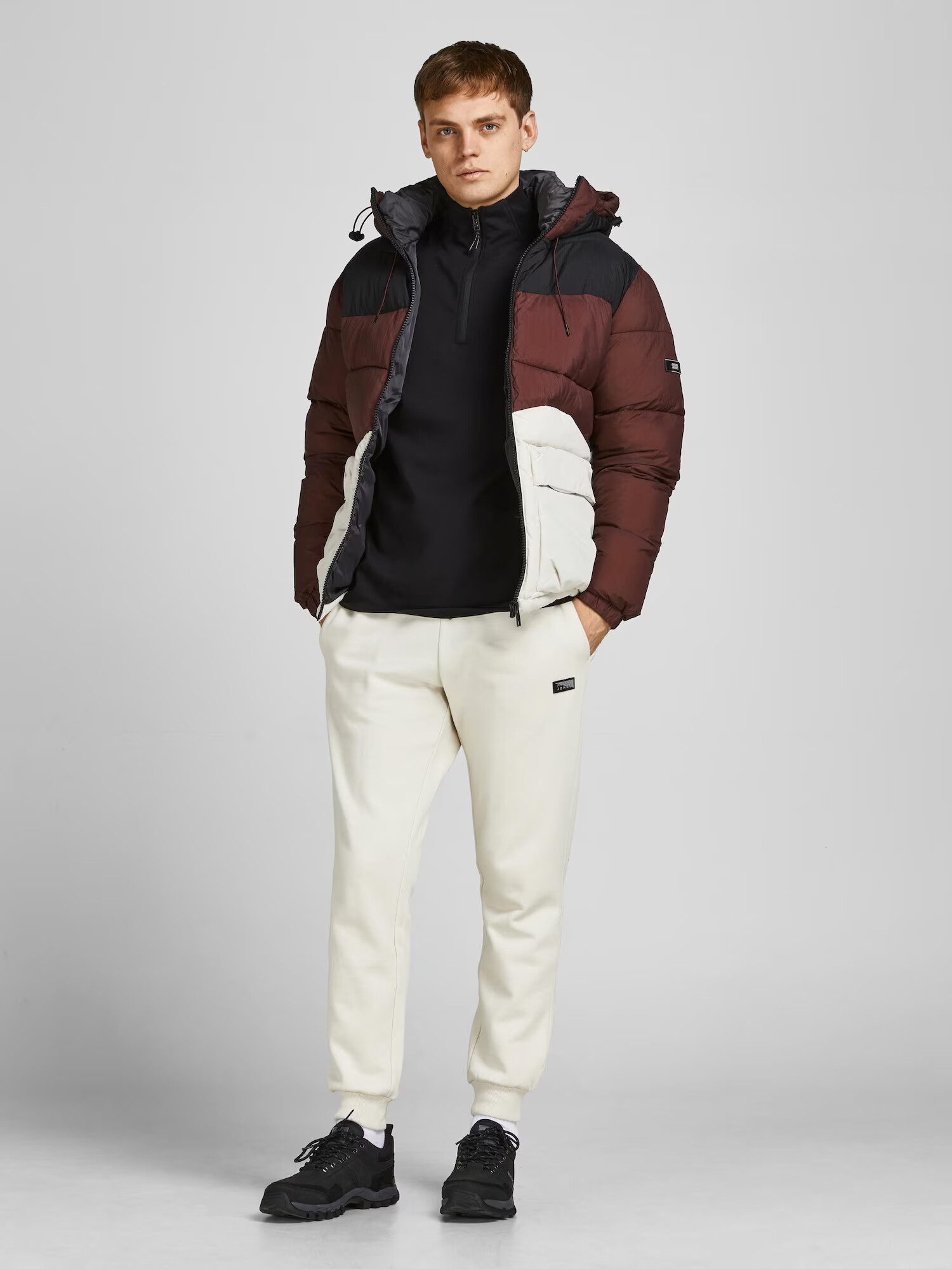 JACK & JONES Majica 'Air' črna - Pepit.si