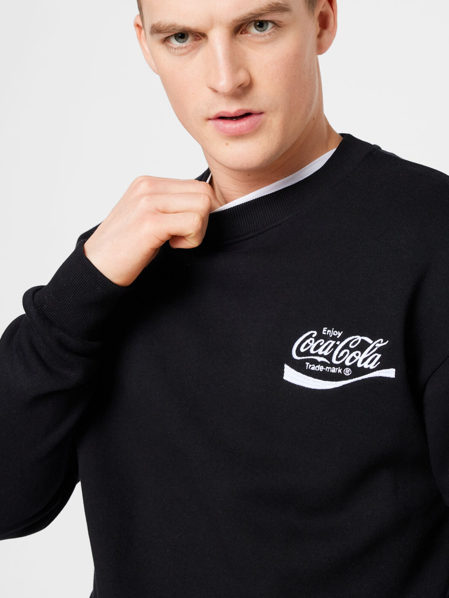 JACK & JONES Majica 'COCA COLA' črna / bela - Pepit.si