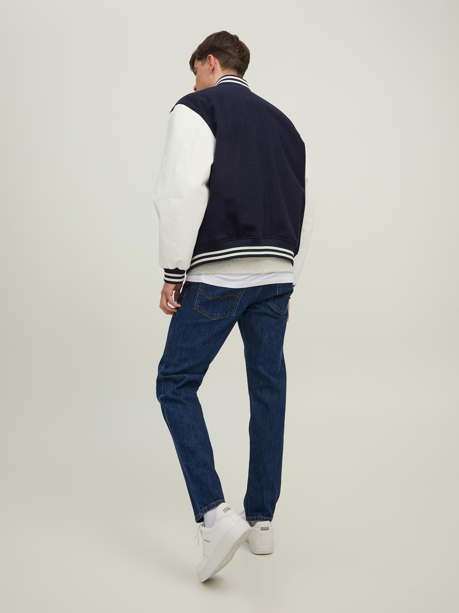 JACK & JONES Prehodna jakna mornarska / bela - Pepit.si