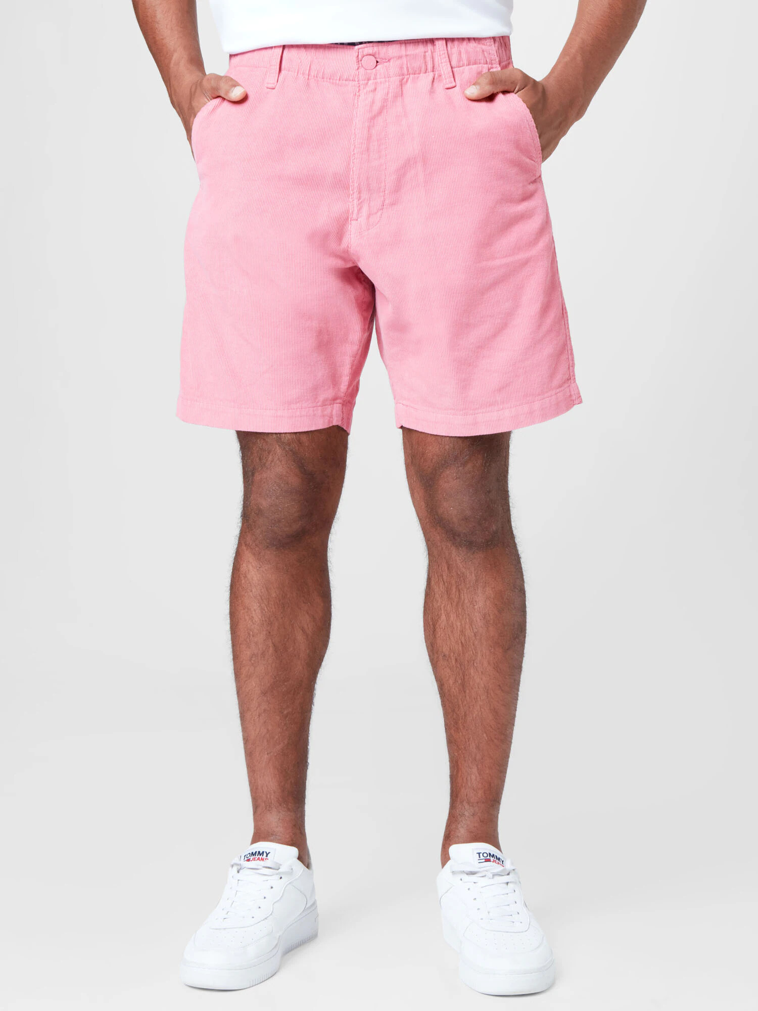 LEVI'S Chino hlače 'XX CHINO EZ SHORT II REDS' roza - Pepit.si