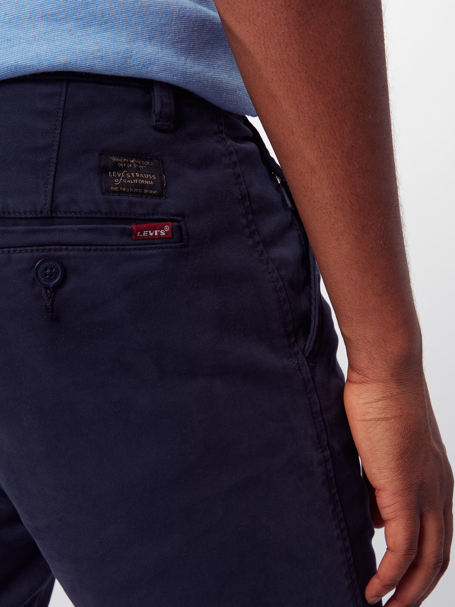 LEVI'S Chino hlače mornarska - Pepit.si