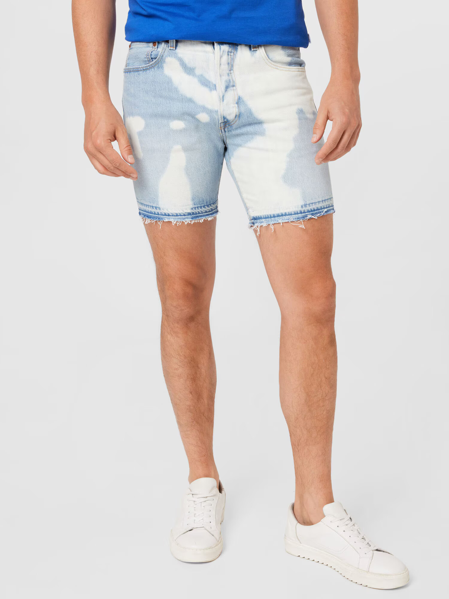 LEVI'S Kavbojke '501® '93 SHORTS LIGHT INDIGO - FLAT FINISH' svetlo modra / bela - Pepit.si