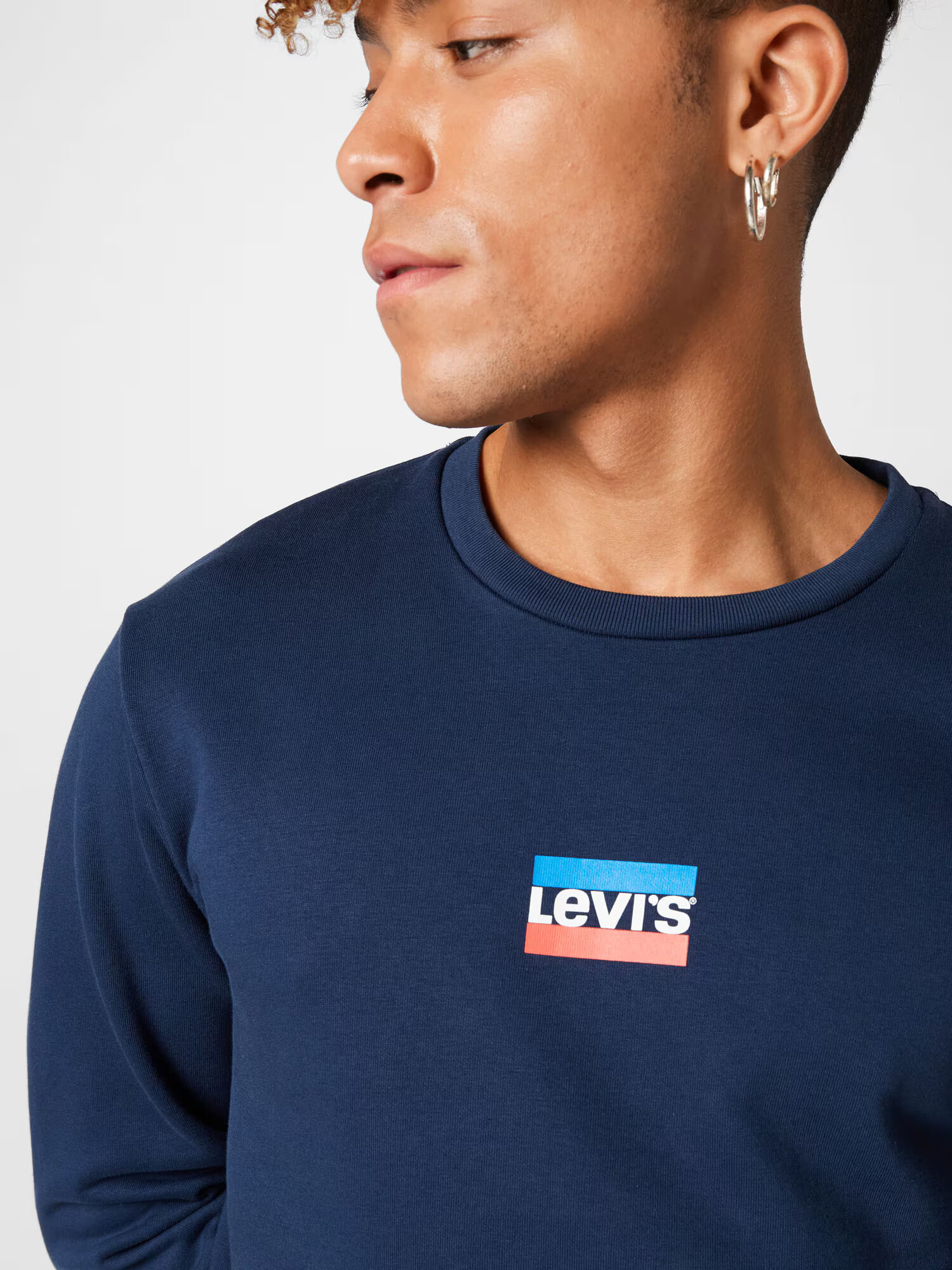 LEVI'S Majica 'STANDARD GRAPHIC CREW MULTI-COLOR' azur / temno modra / svetlo rdeča / bela - Pepit.si