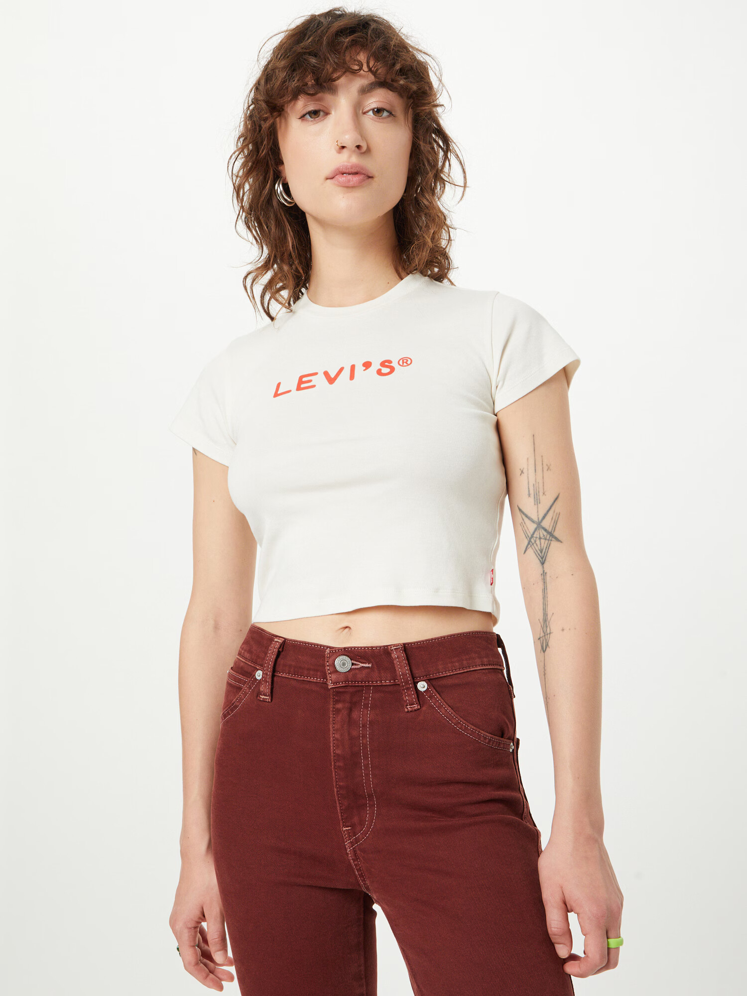 LEVI'S Majica 'GRAPHIC MINI TEE NEUTRALS' kremna / svetlo rdeča - Pepit.si