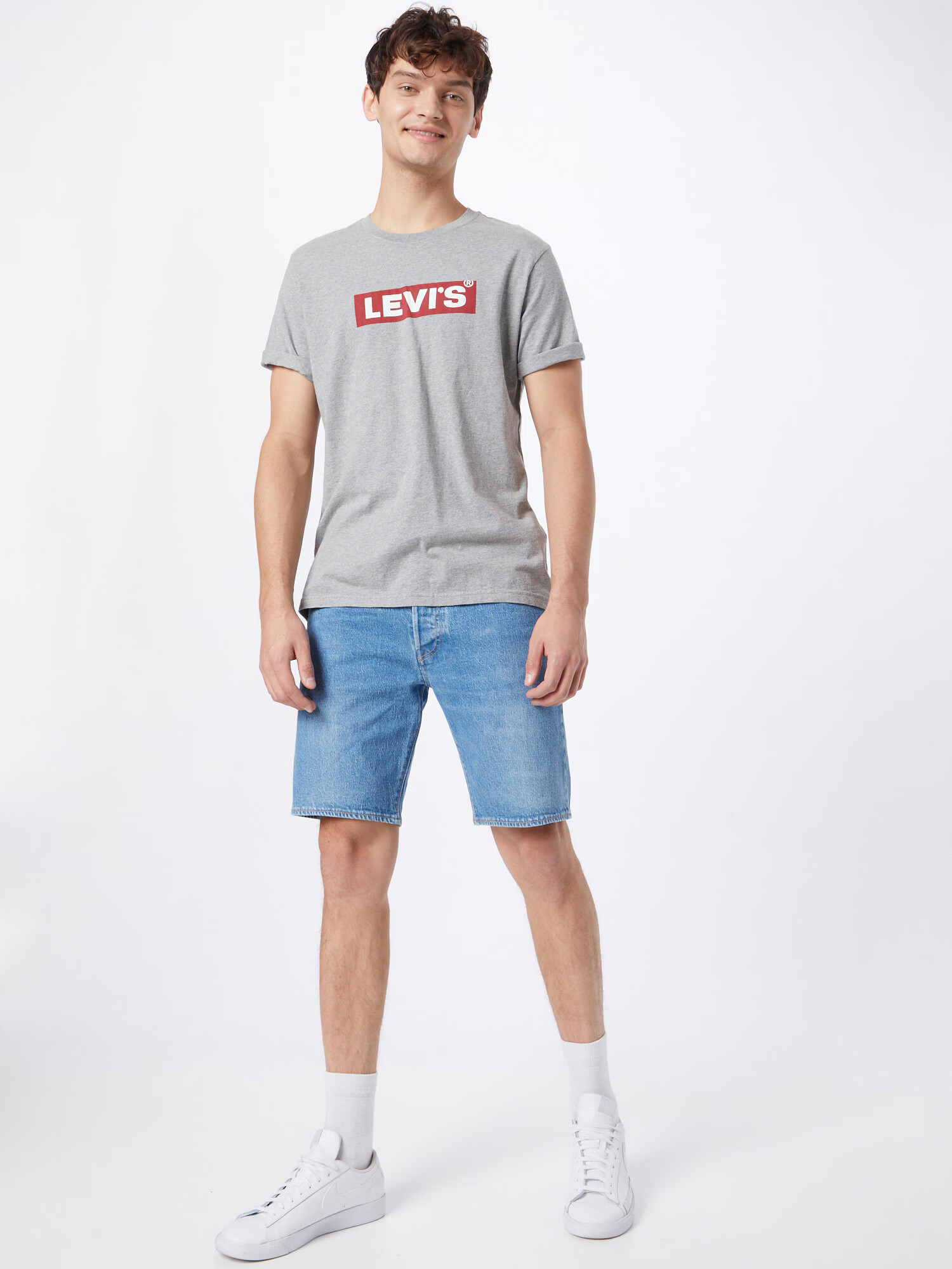 LEVI'S Majica 'SS RELAXED FIT TEE GREYS' svetlo siva / rdeča / bela - Pepit.si