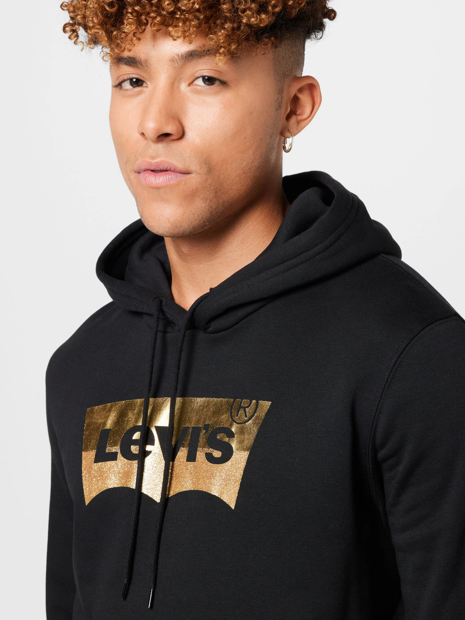 LEVI'S Majica 'LSE_T3 GRAPHIC HOODIE BLACKS' zlata / črna - Pepit.si