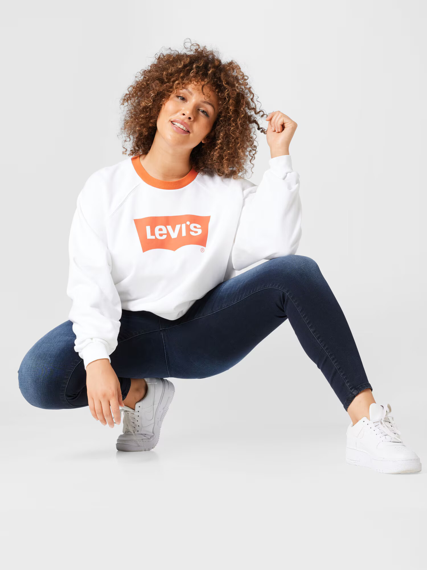 Levi's® Plus Majica 'PL VINTAGE RAGLAN CREW NEUTRALS' oranžna / bela - Pepit.si