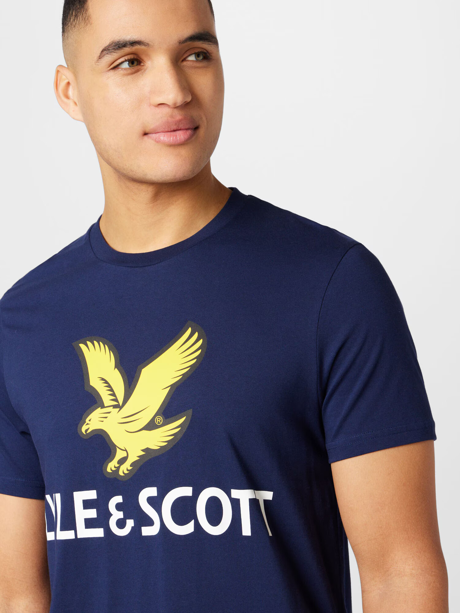 Lyle & Scott Majica mornarska / rumena / črna / bela - Pepit.si