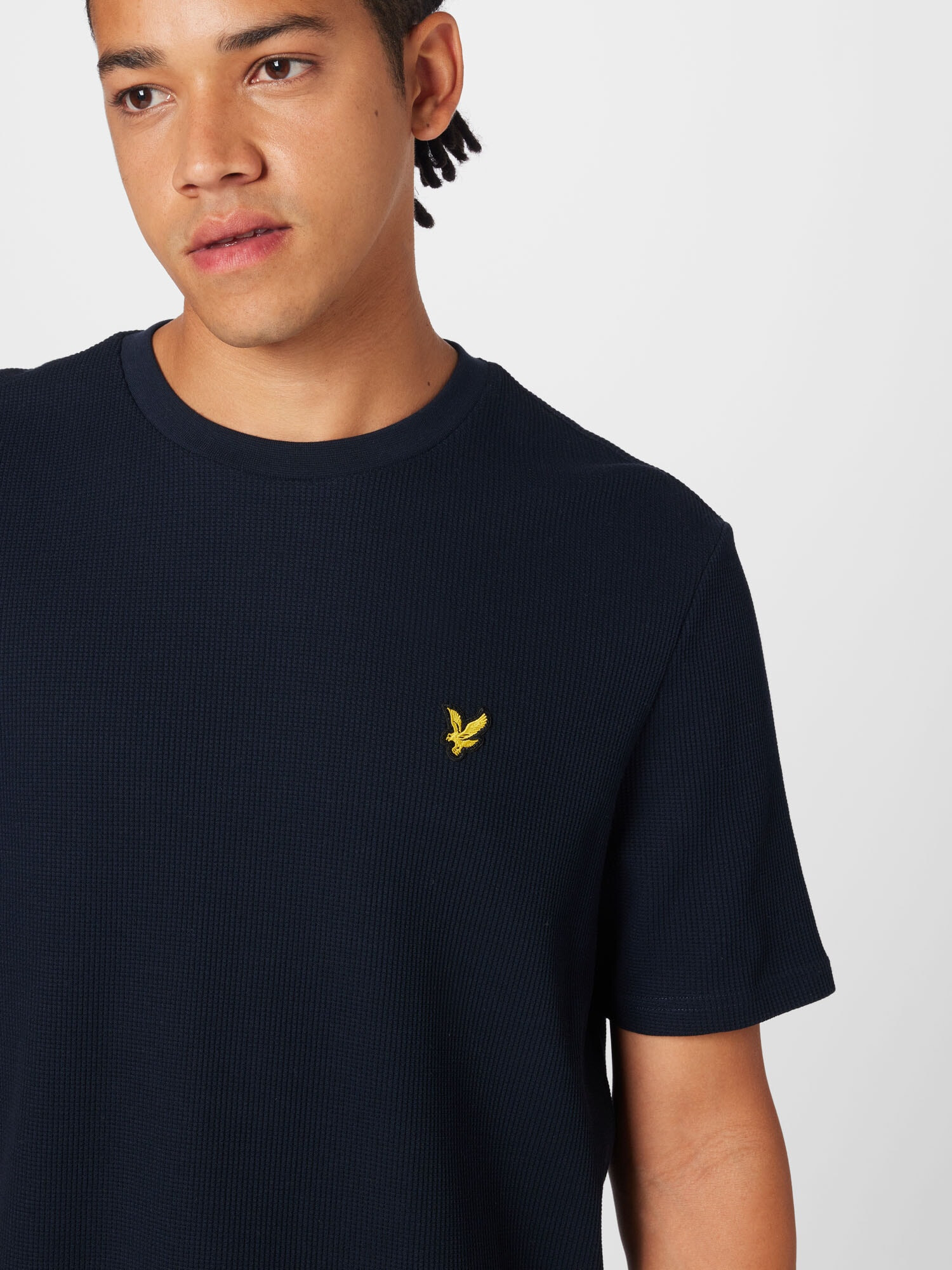 Lyle & Scott Majica 'Waffle' mornarska / rumena - Pepit.si