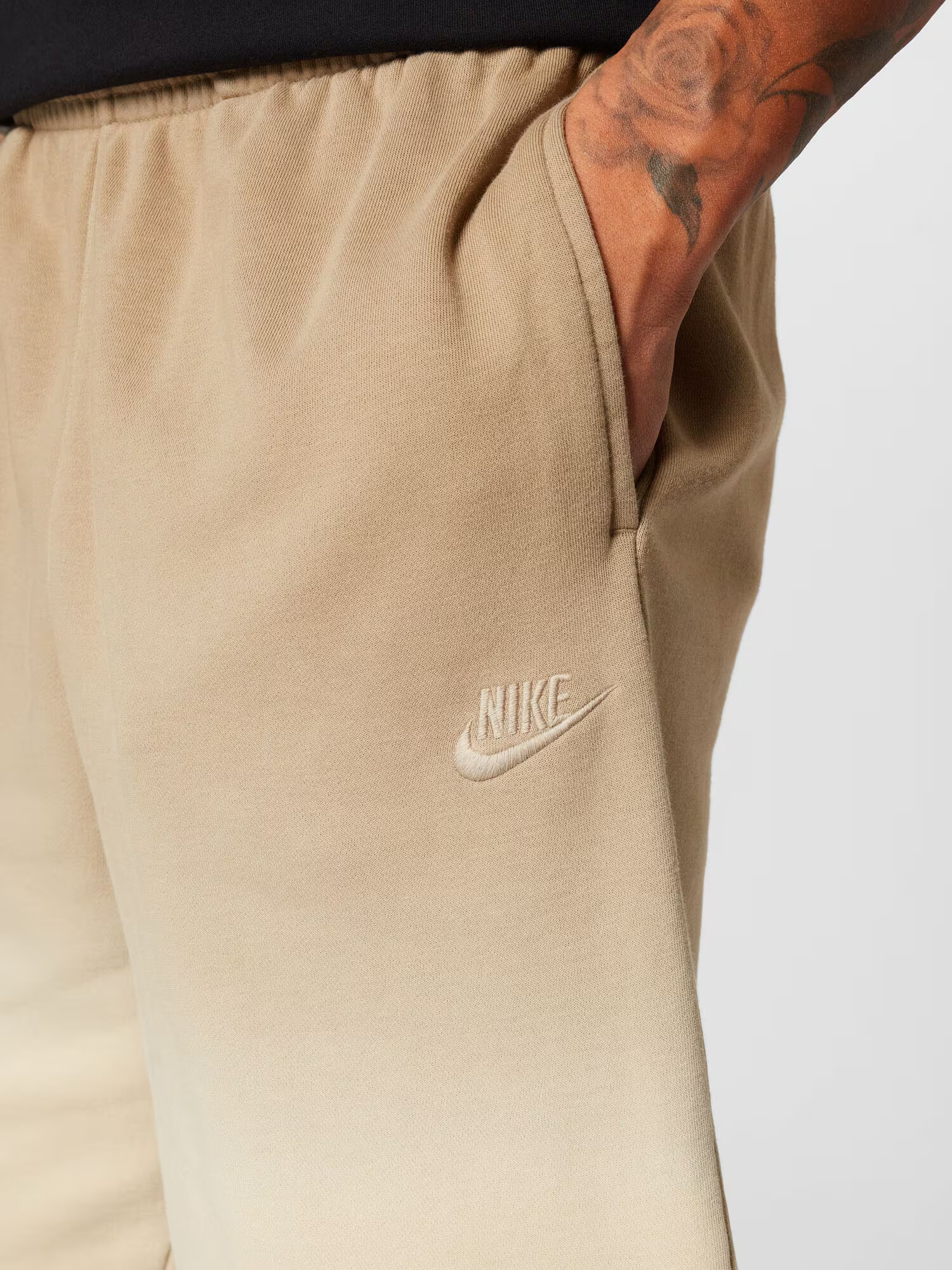 Nike Sportswear Hlače bež / kaki - Pepit.si