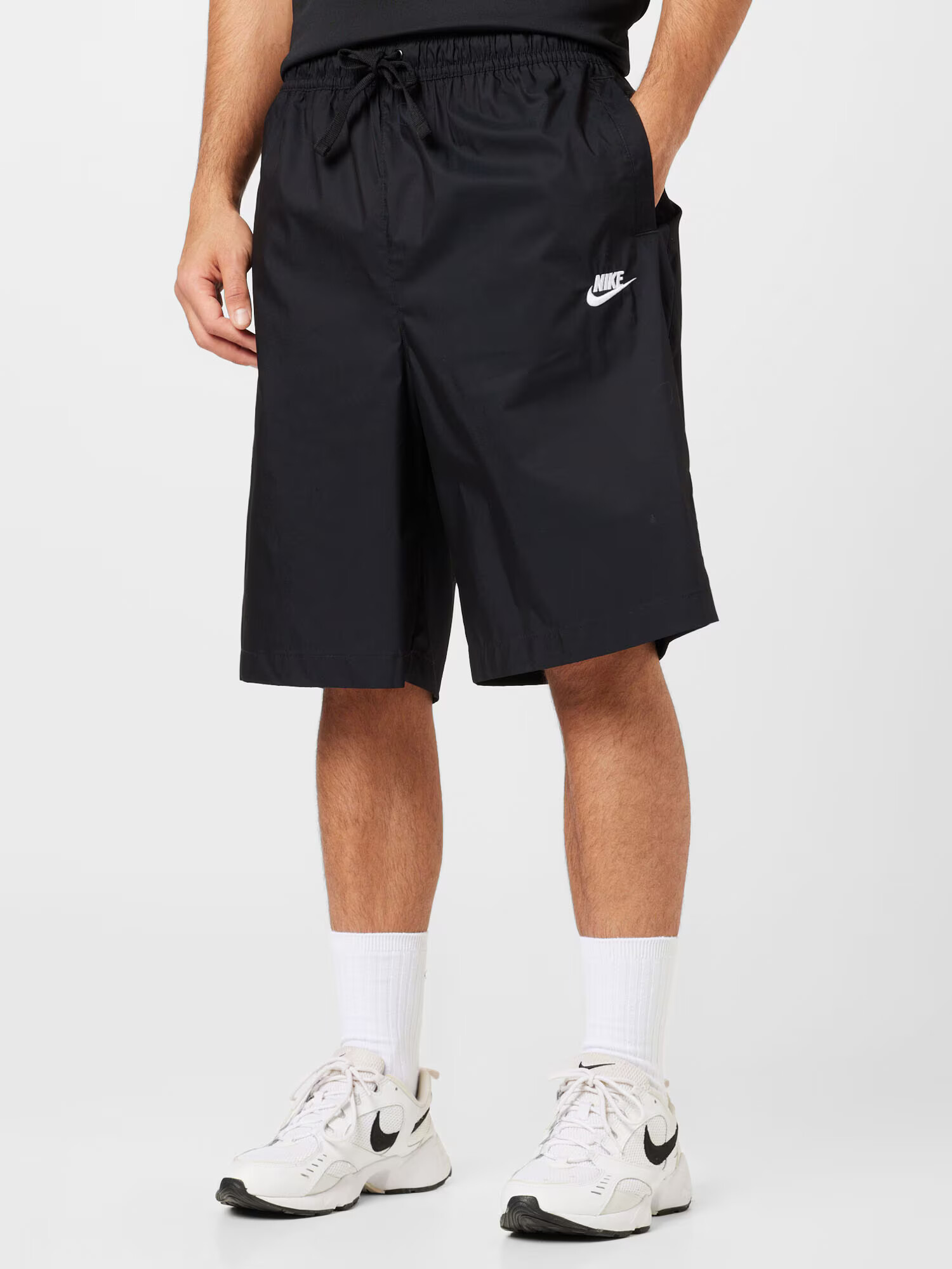 Nike Sportswear Hlače črna / bela - Pepit.si