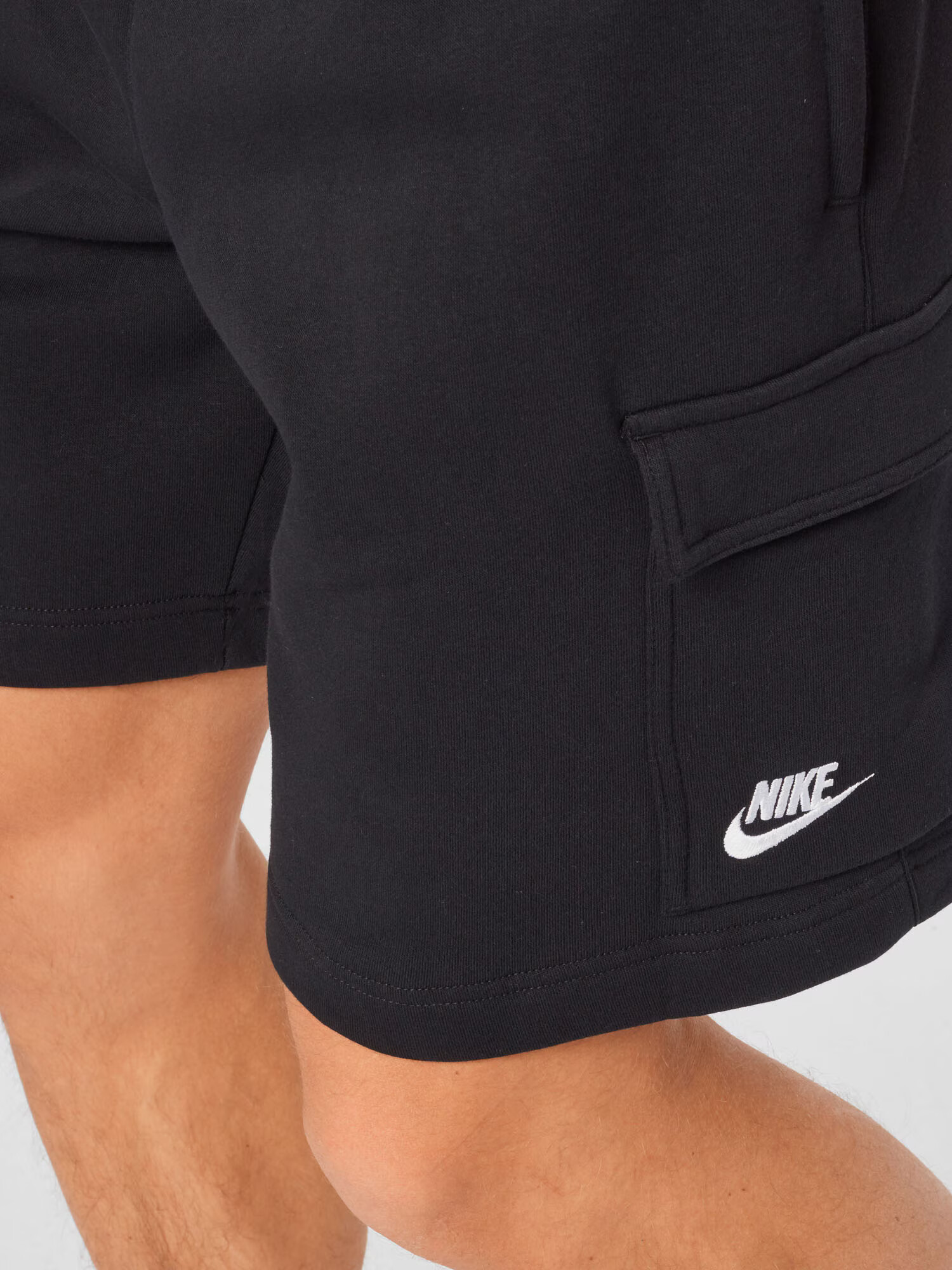 Nike Sportswear Kargo hlače črna / bela - Pepit.si