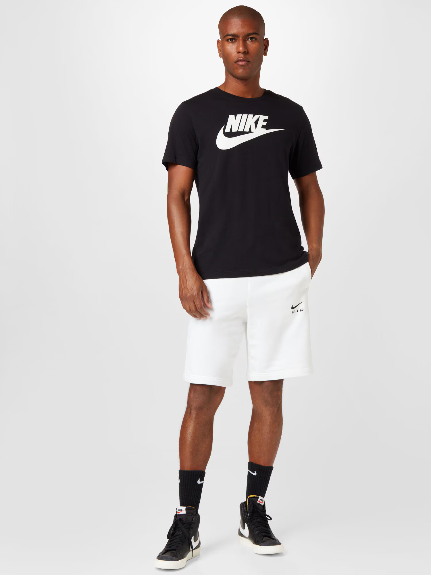 Nike Sportswear Hlače črna / bela - Pepit.si