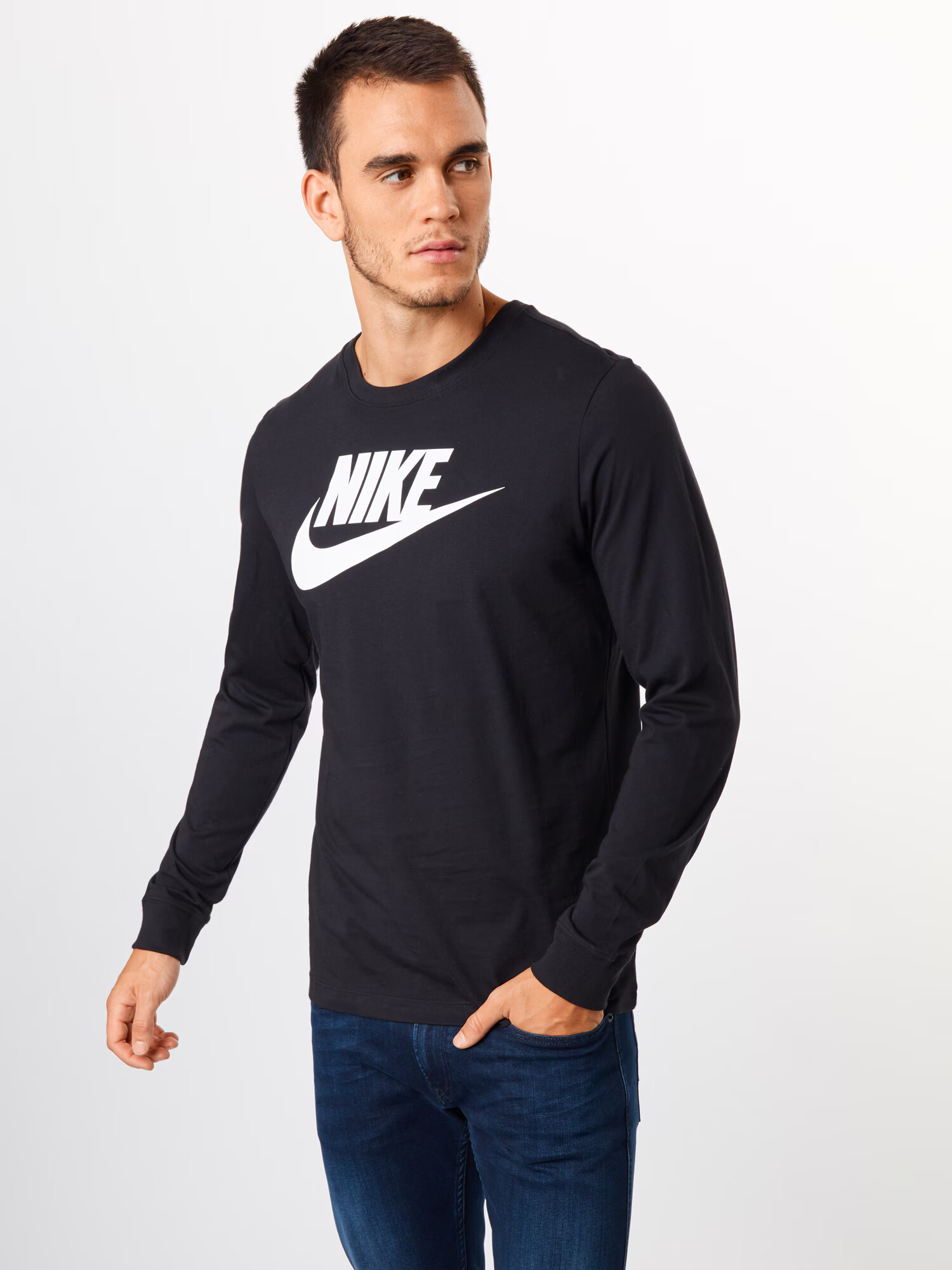 Nike Sportswear Majica črna / bela - Pepit.si