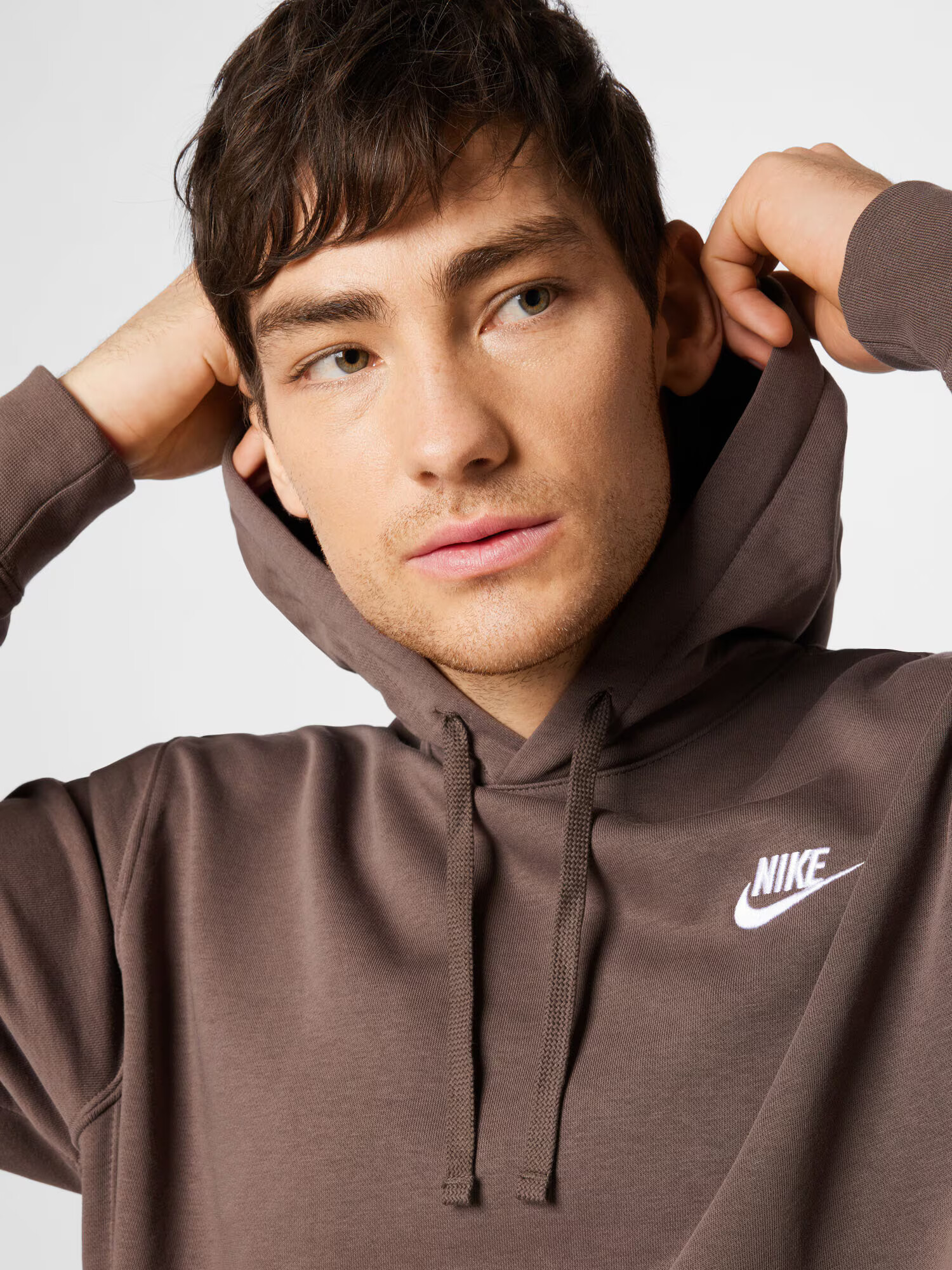 Nike Sportswear Majica bela / rjava - Pepit.si