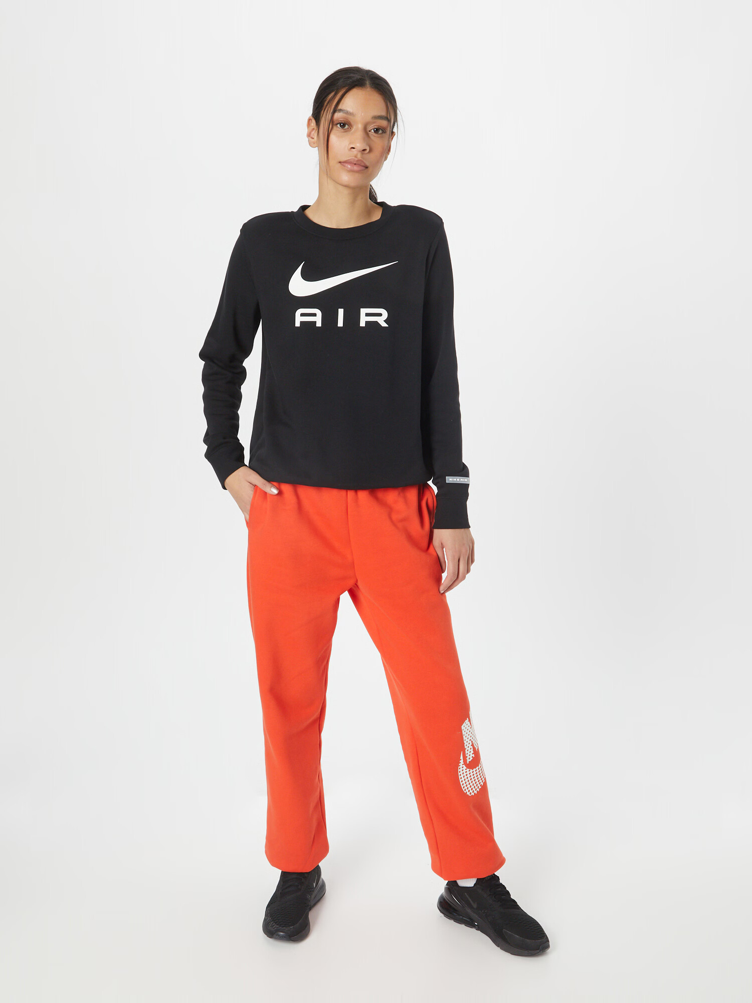 Nike Sportswear Majica črna / bela - Pepit.si