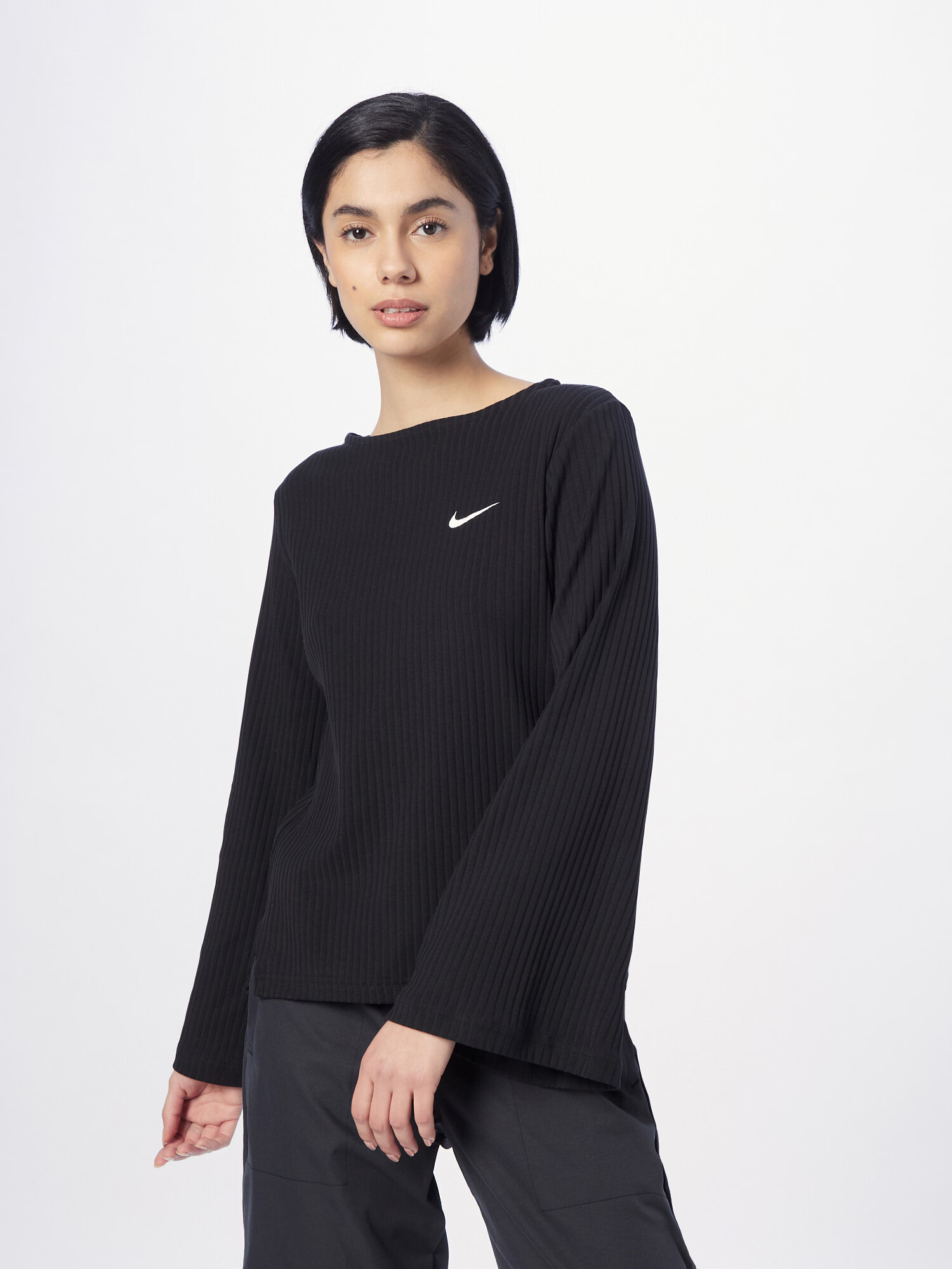 Nike Sportswear Majica črna / bela - Pepit.si